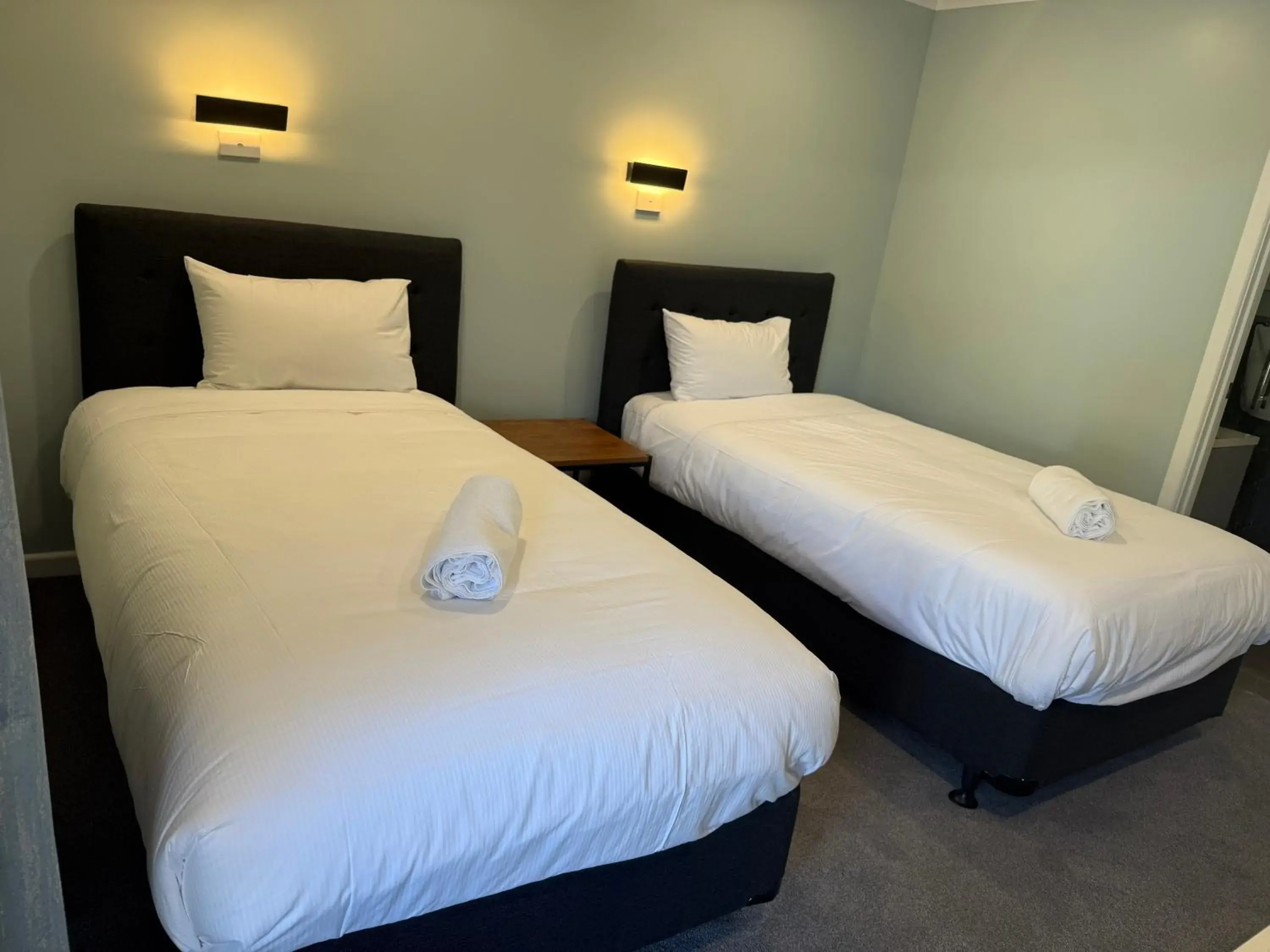 Standard Twin Room in Lavana Motel Standard Twin Room in Lavana Motel