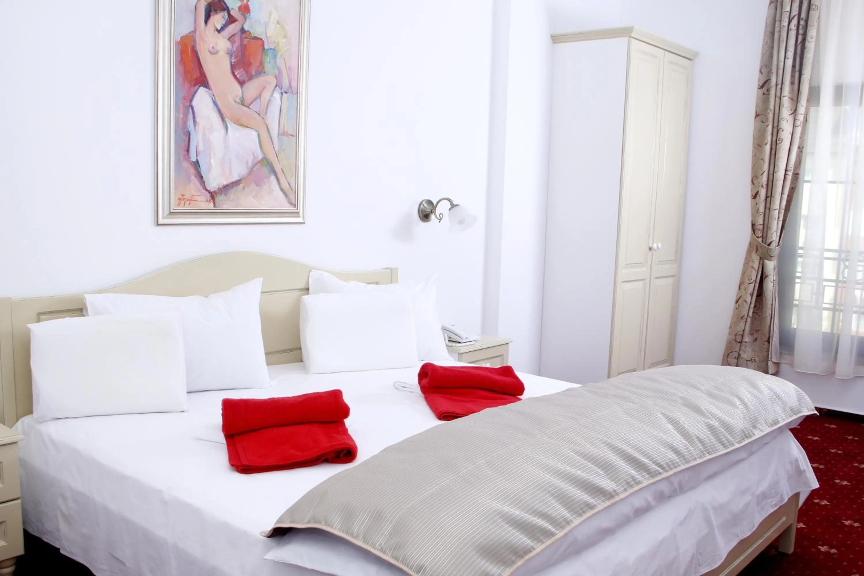 Restaurant/places to eat, Bed in Hotel Exclusiv