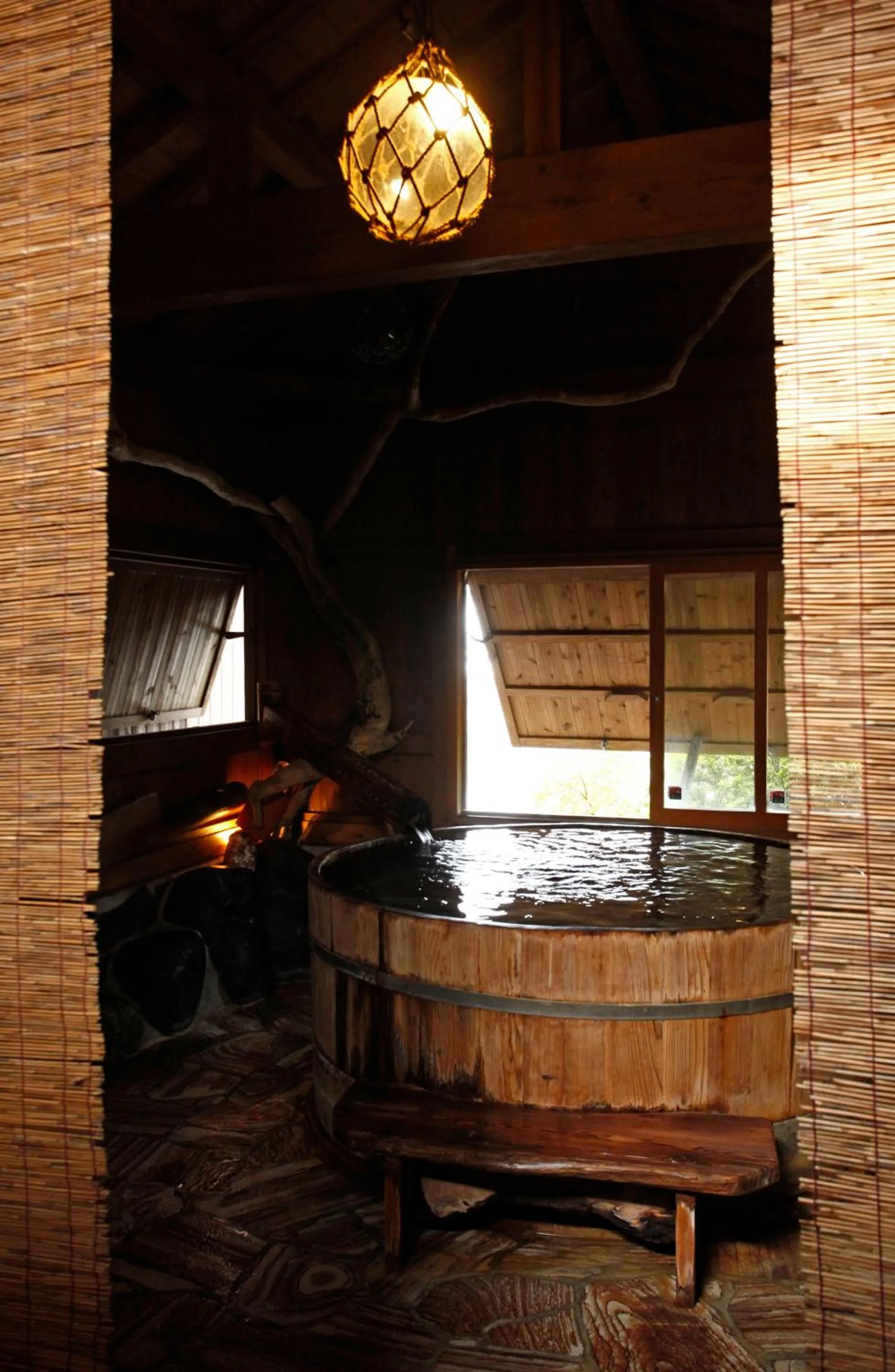 Hot Spring Bath in Hotel Shosenkaku Romankan