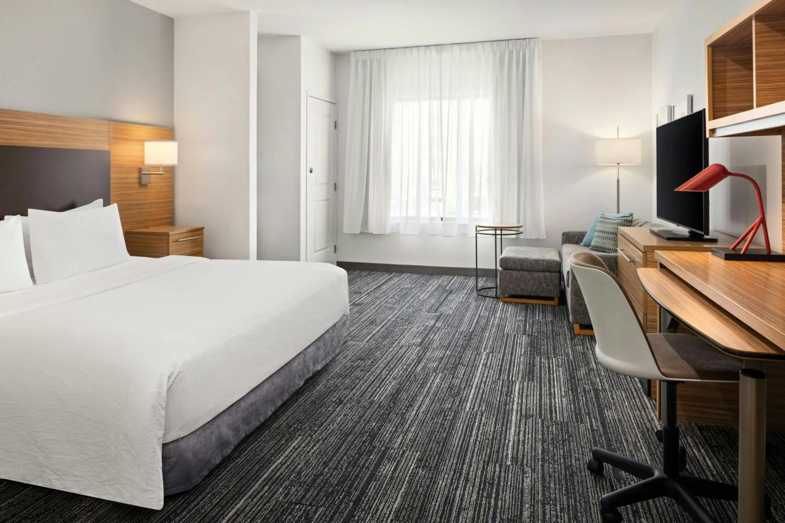 Photo of the whole room, Bed in TownePlace Suites by Marriott Minneapolis near Mall of America