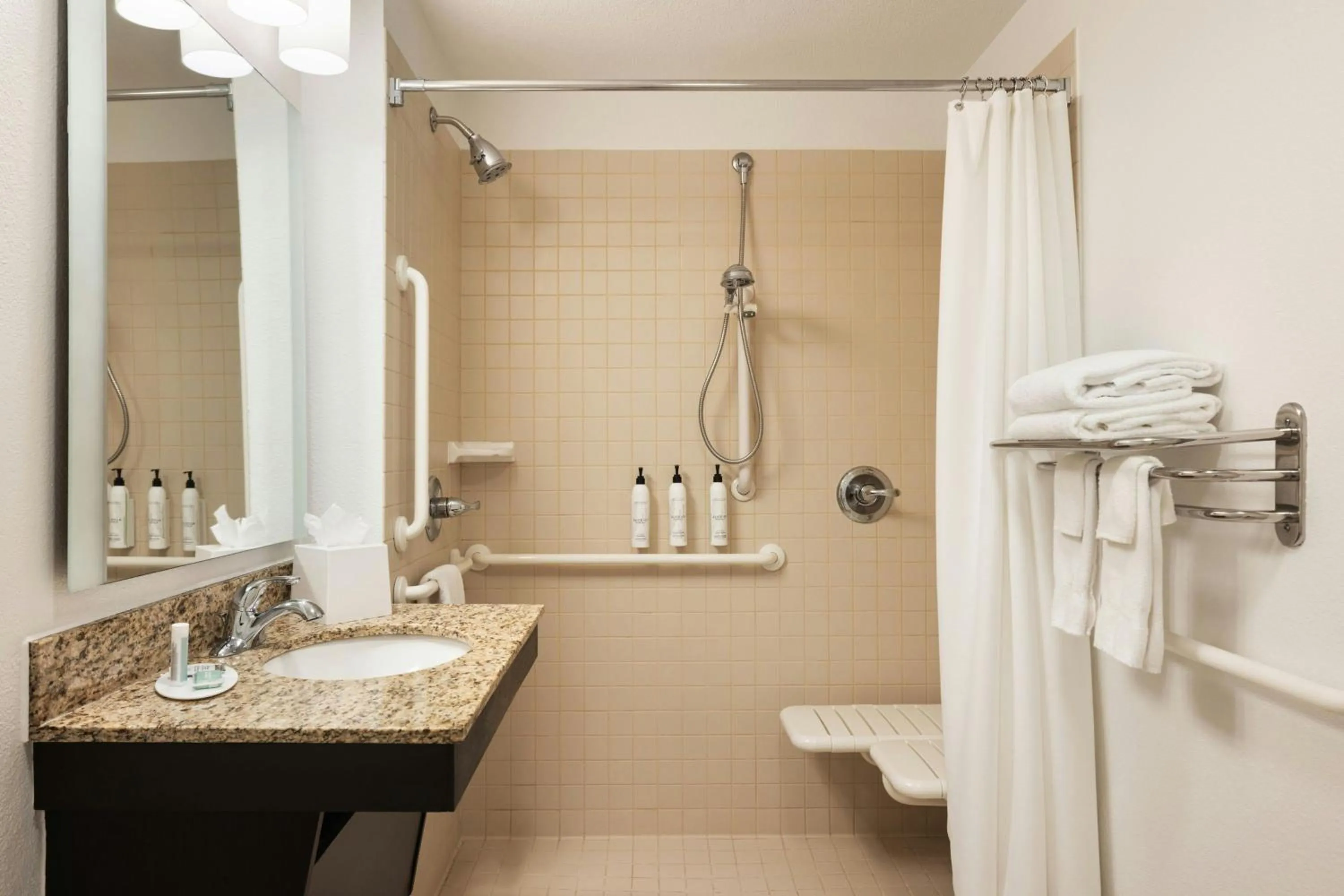 Bathroom in TownePlace Suites by Marriott Minneapolis near Mall of America