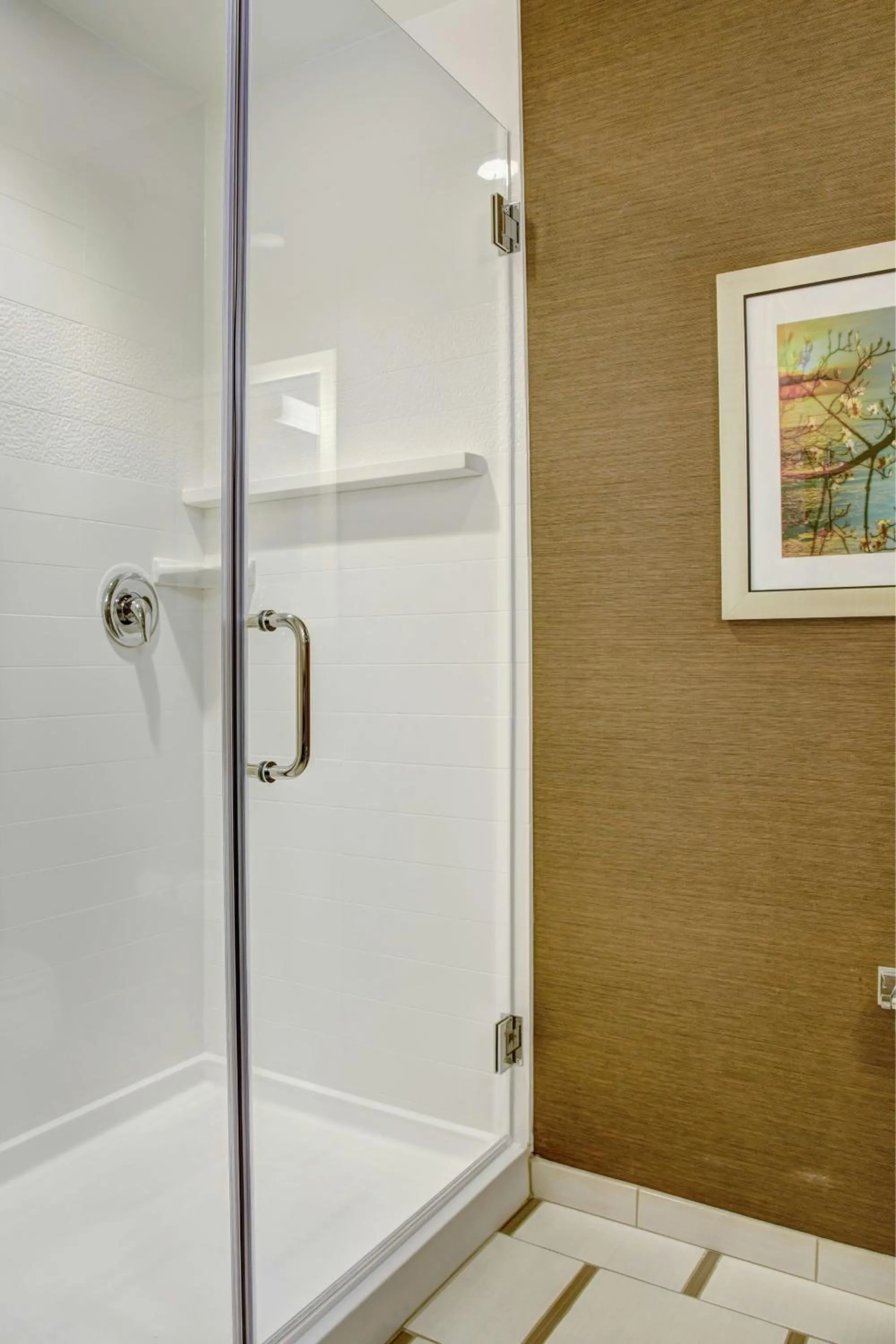 Bathroom in Fairfield Inn & Suites by Marriott Rochester Mayo Clinic Area/Saint Marys