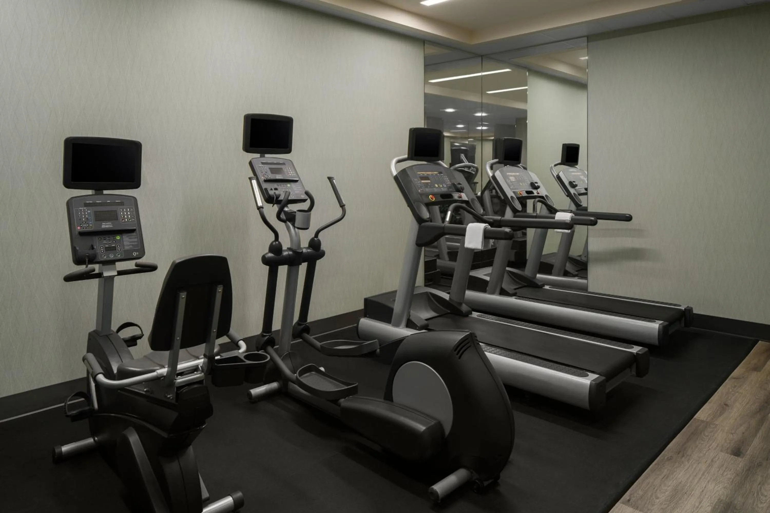 Fitness centre/facilities in Courtyard by Marriott San Diego Gaslamp/Convention Center