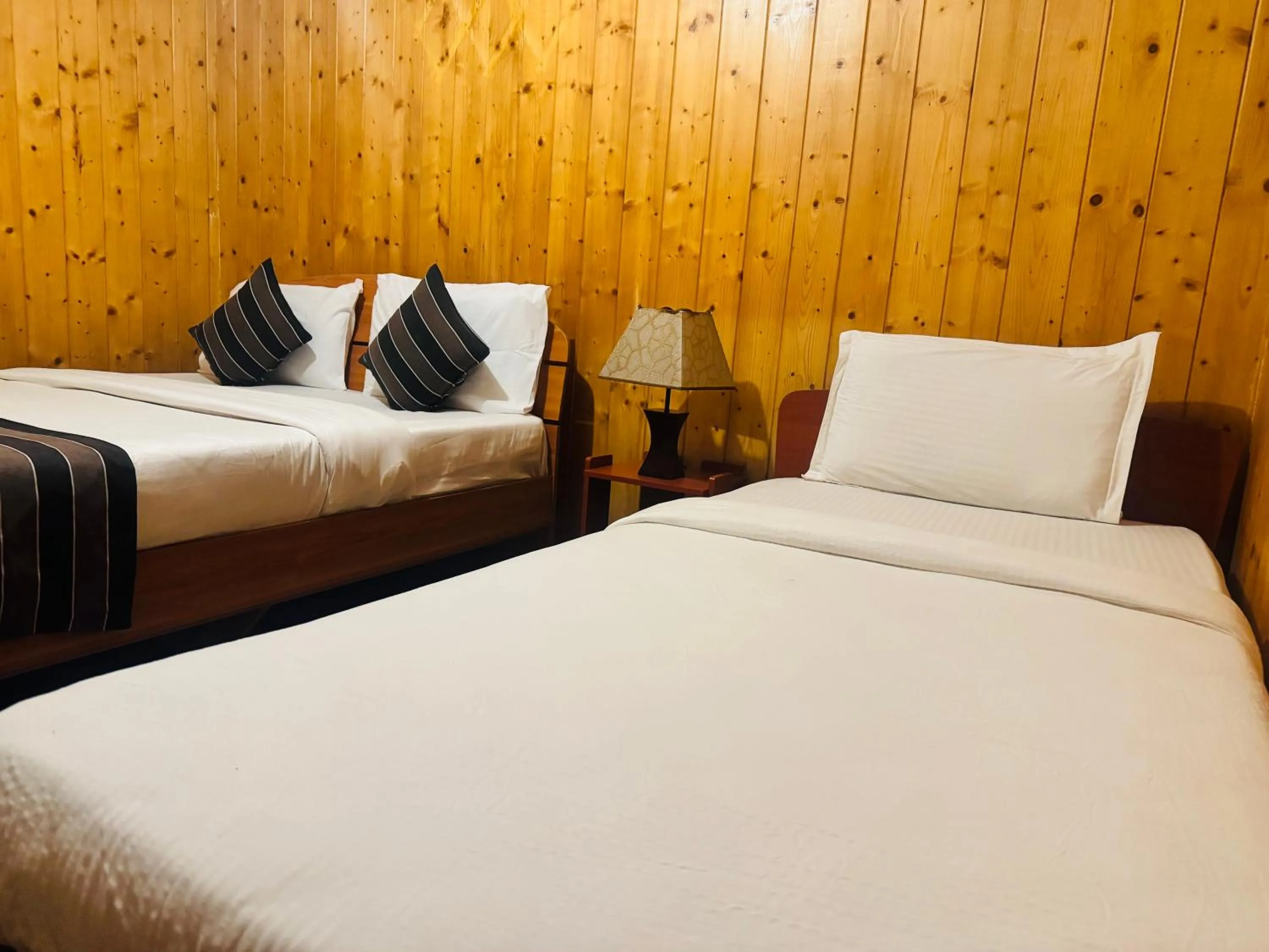 Bedroom, Bed in Blue Moon Hotel