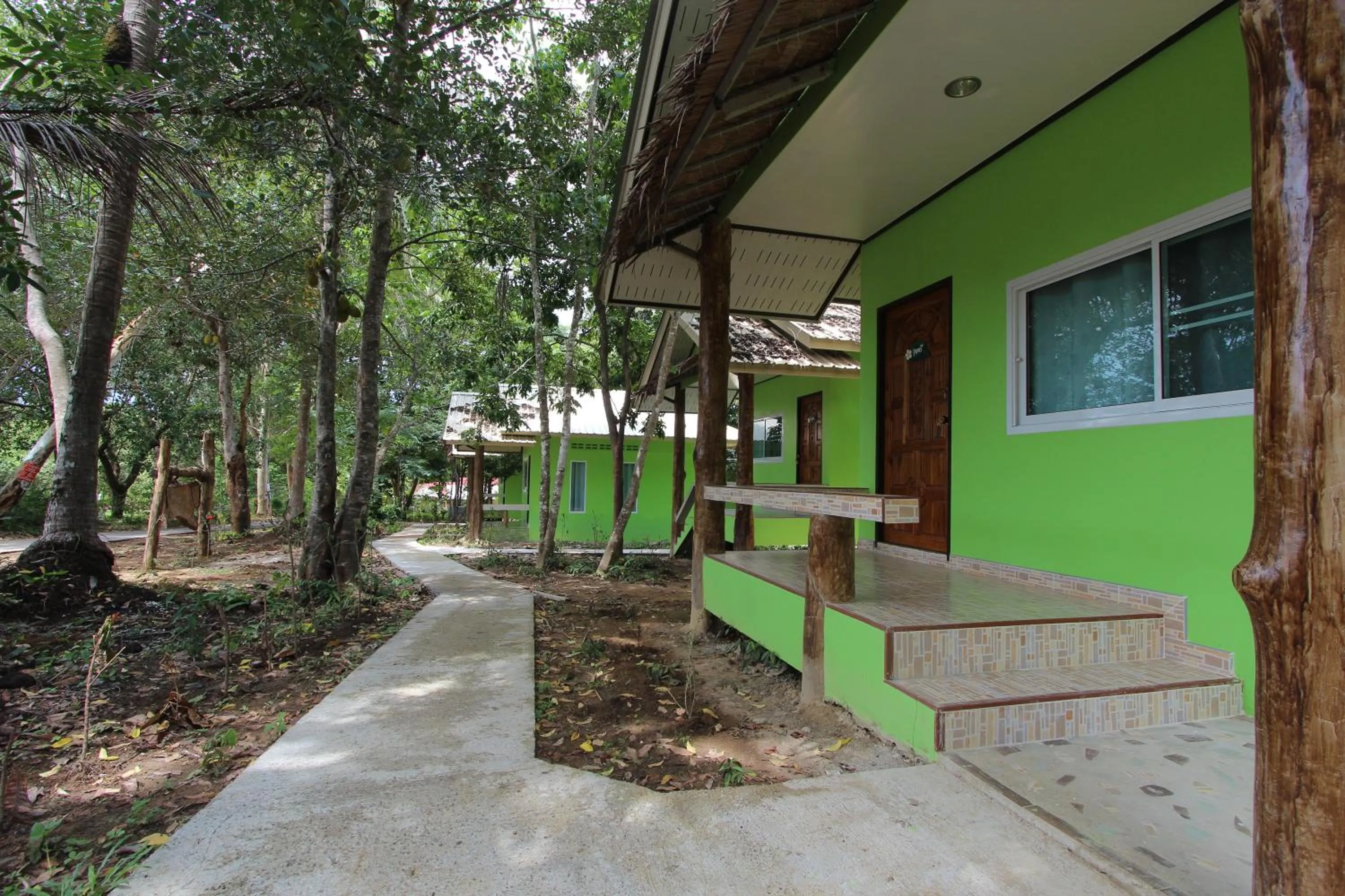Facade/entrance in Koh Phayam Greentawan Resort