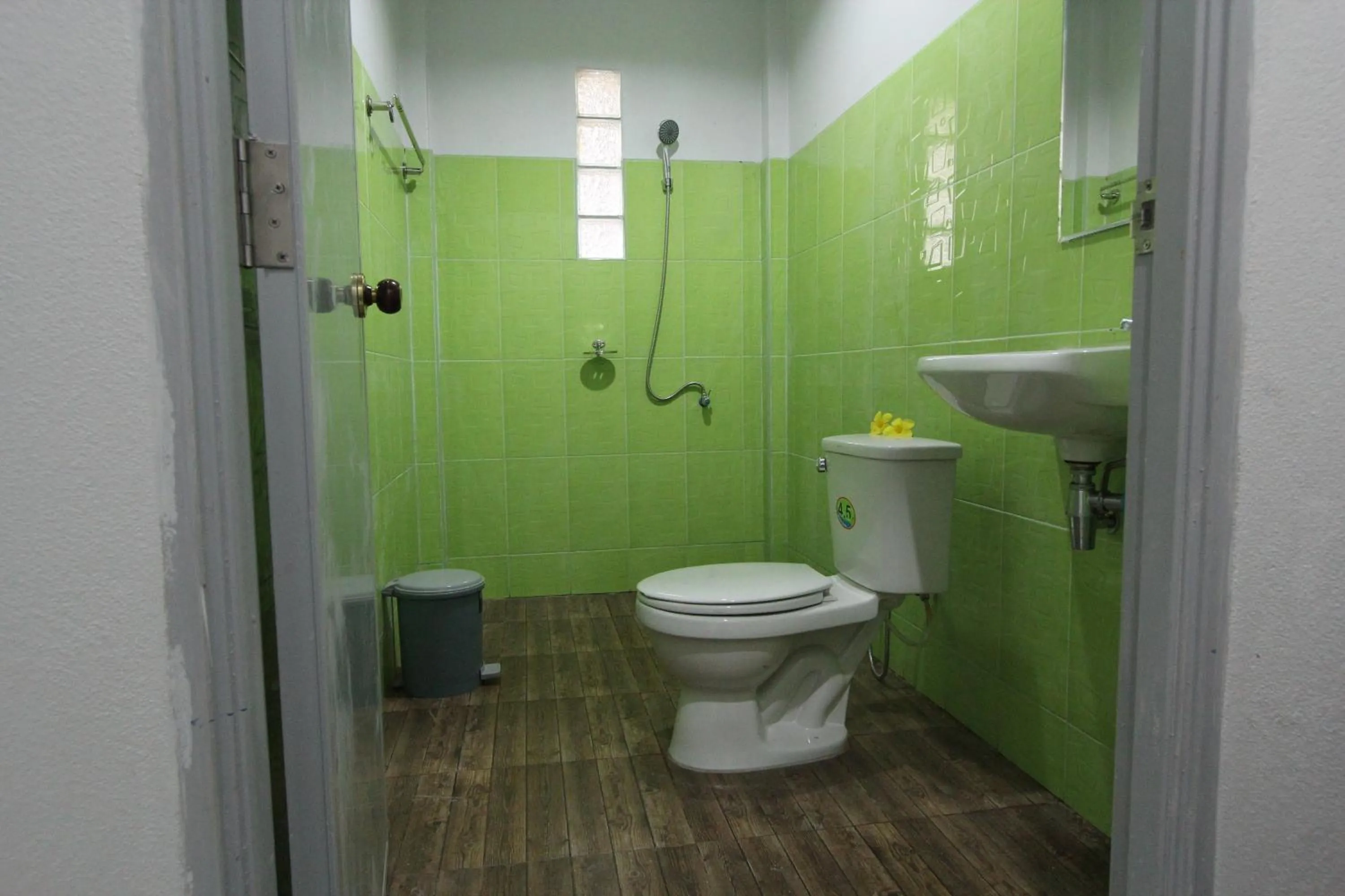 Toilet in Koh Phayam Greentawan Resort