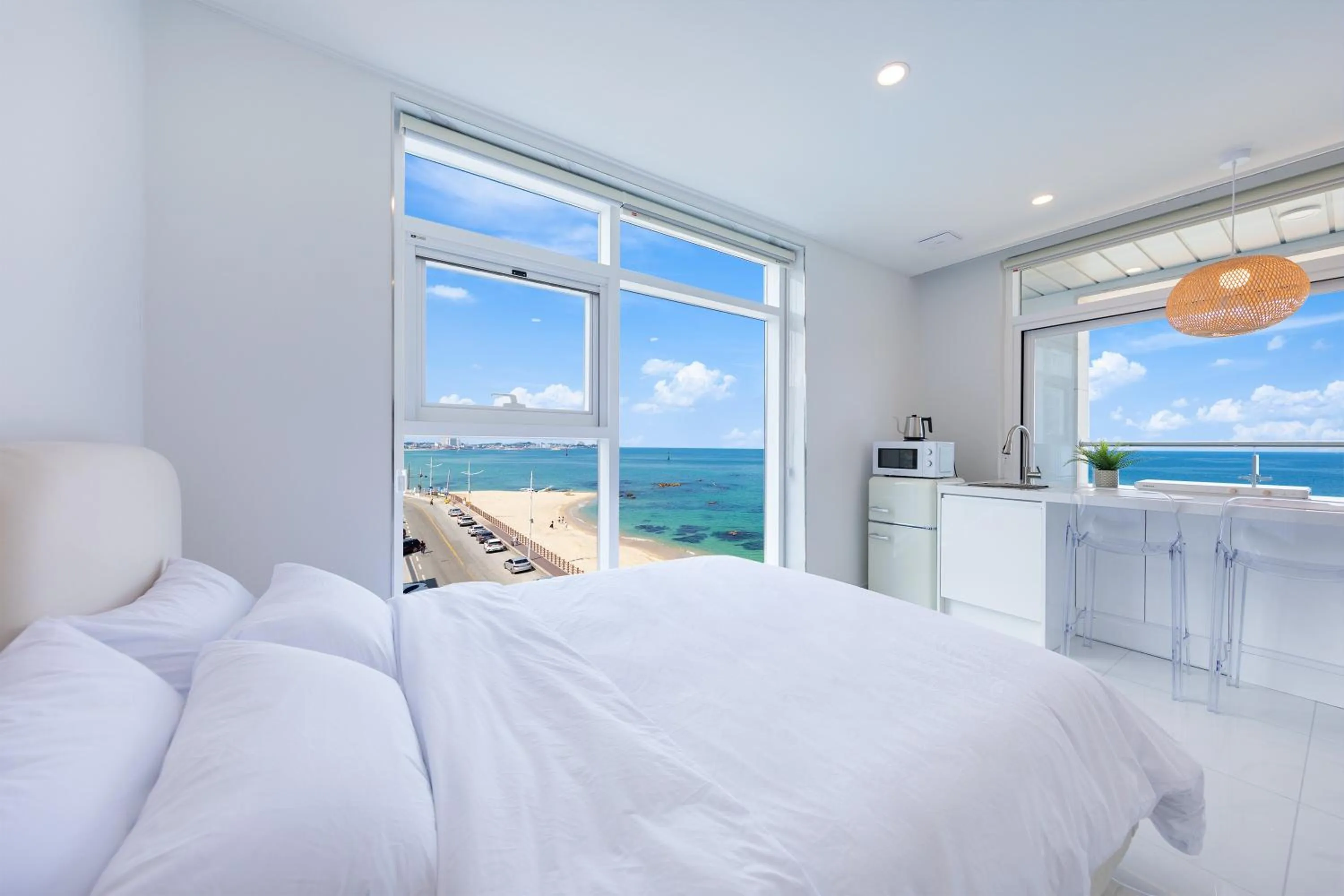 Bed in Gangneung Youngjineul Damda