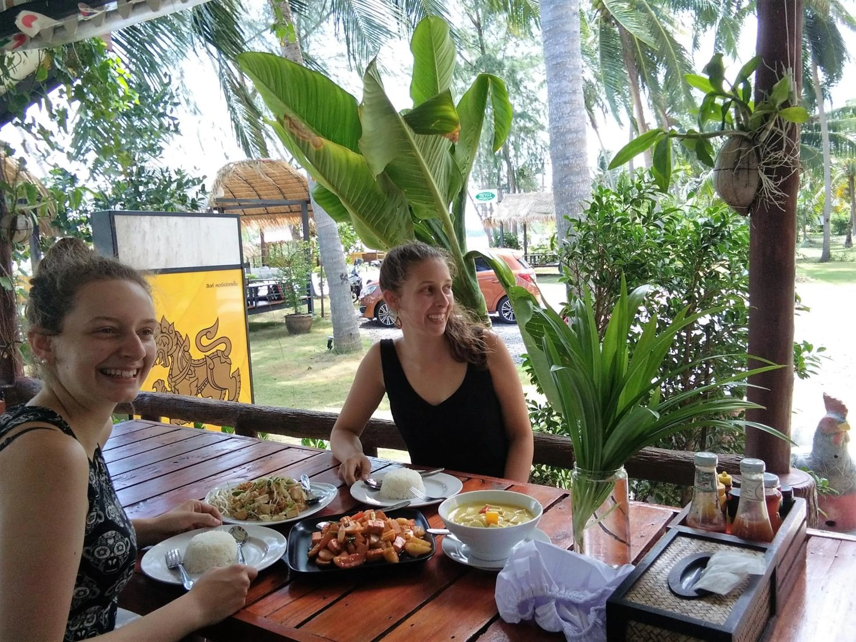 Restaurant/places to eat in The Ford SunSet Beach Resort