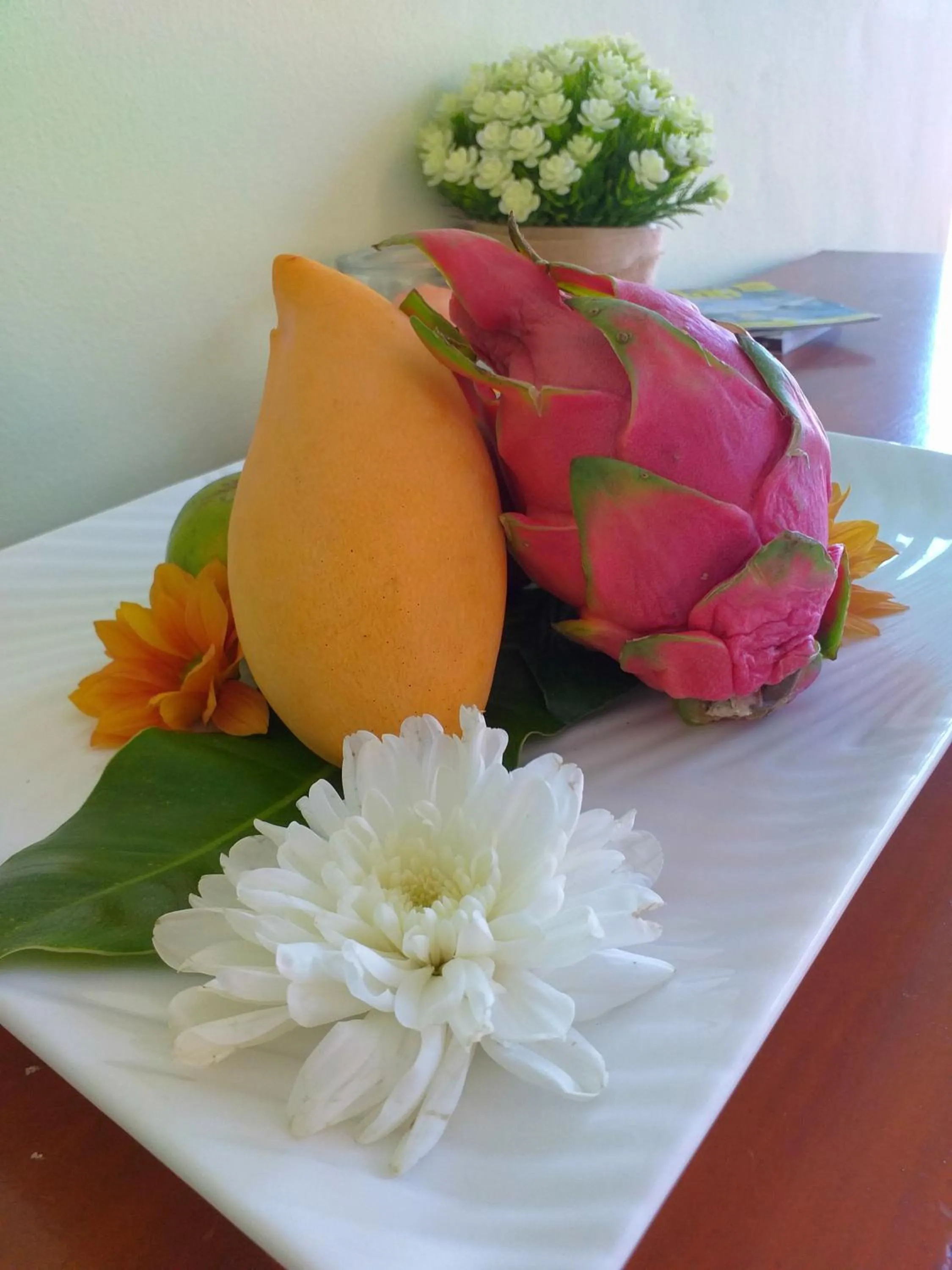 Food in The Ford SunSet Beach Resort