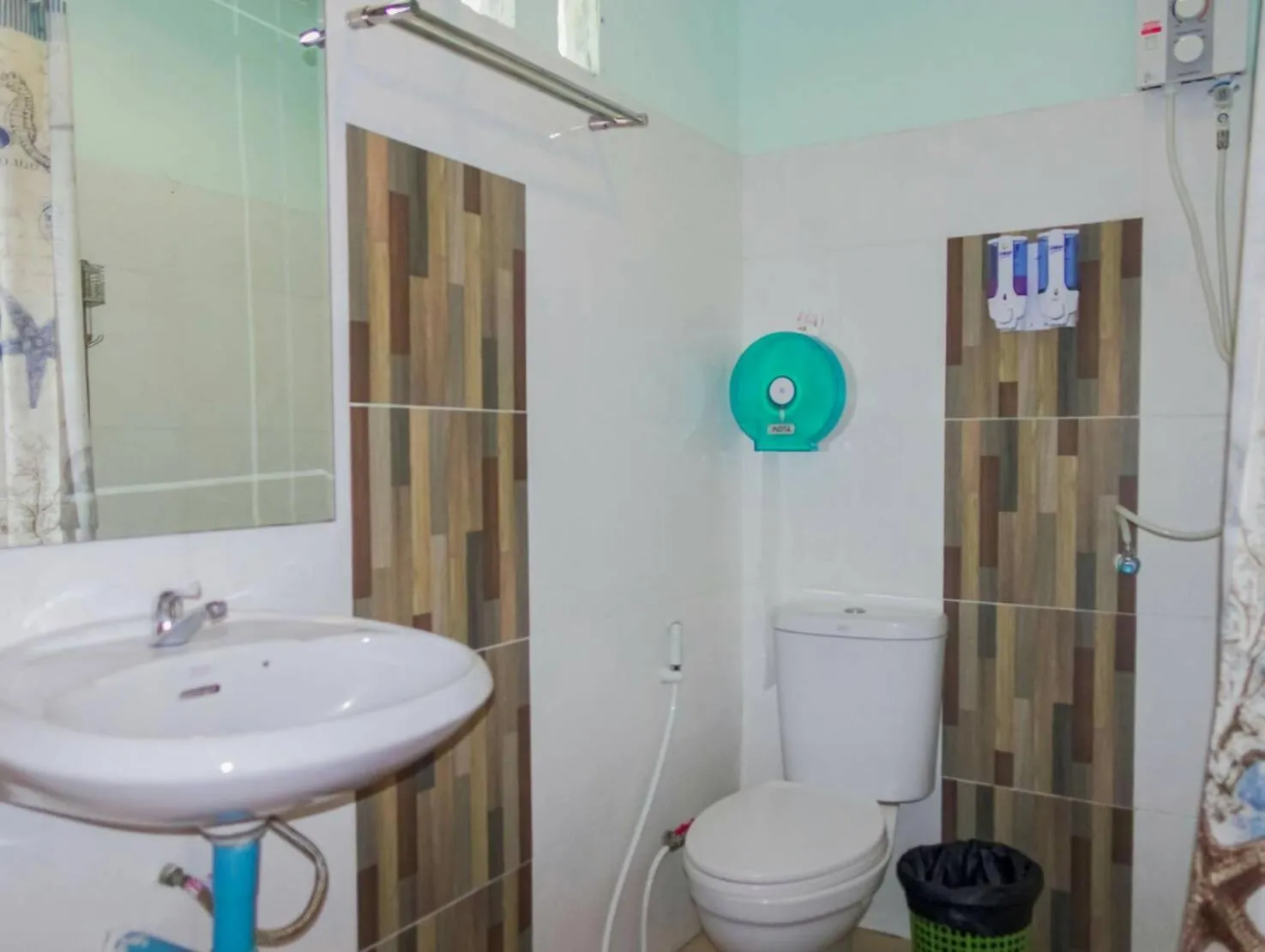 Shower in The Ford SunSet Beach Resort