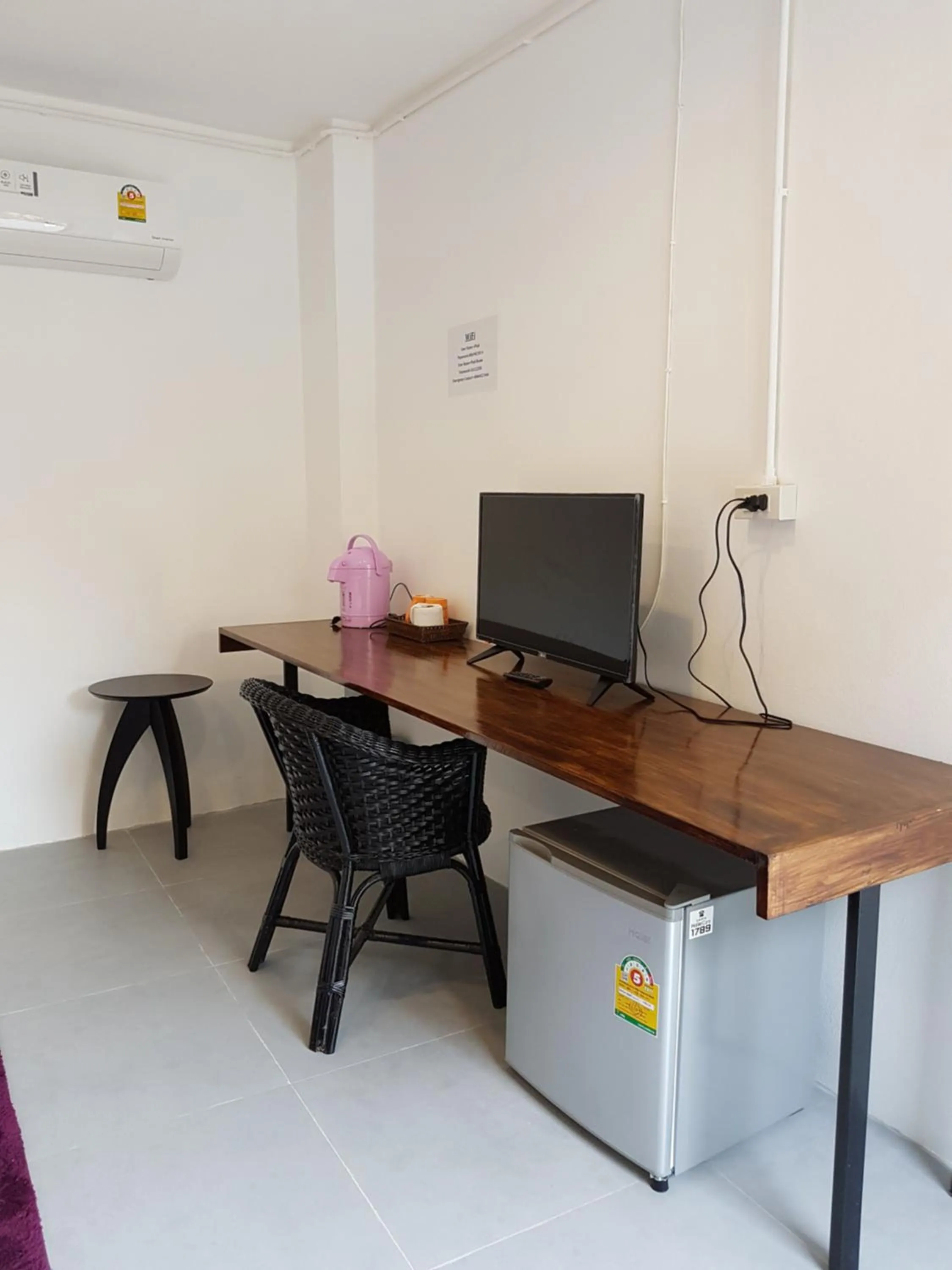 TV and multimedia in Pink Easy Homes Koh Phangan