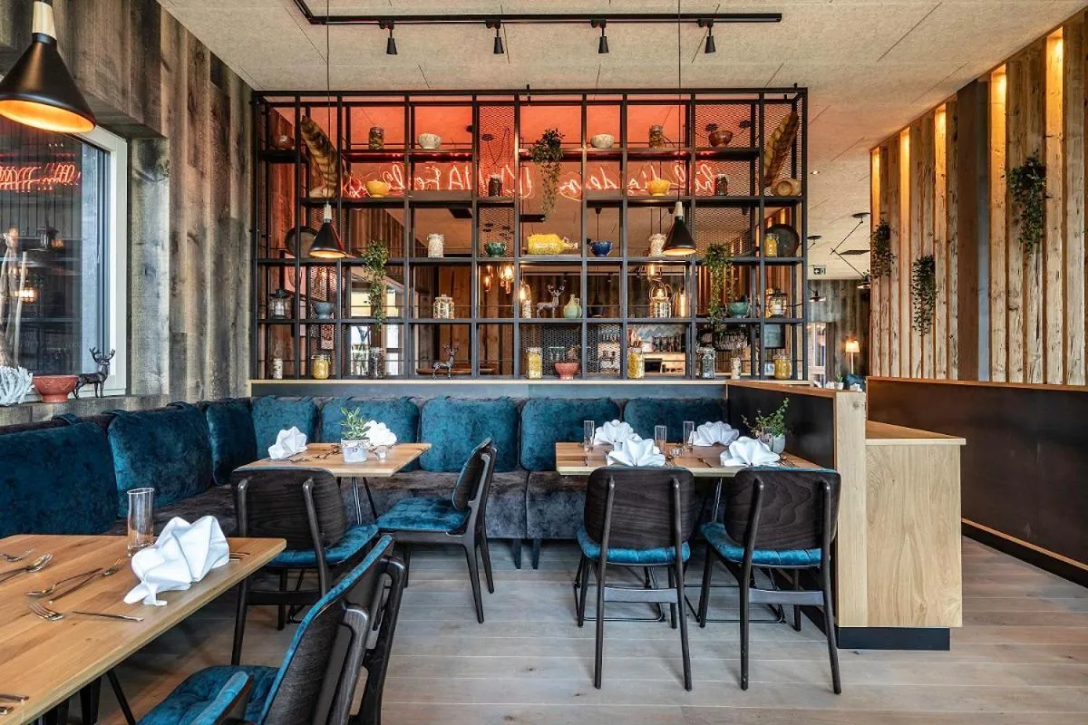 Restaurant/places to eat in IKUNA Naturresort