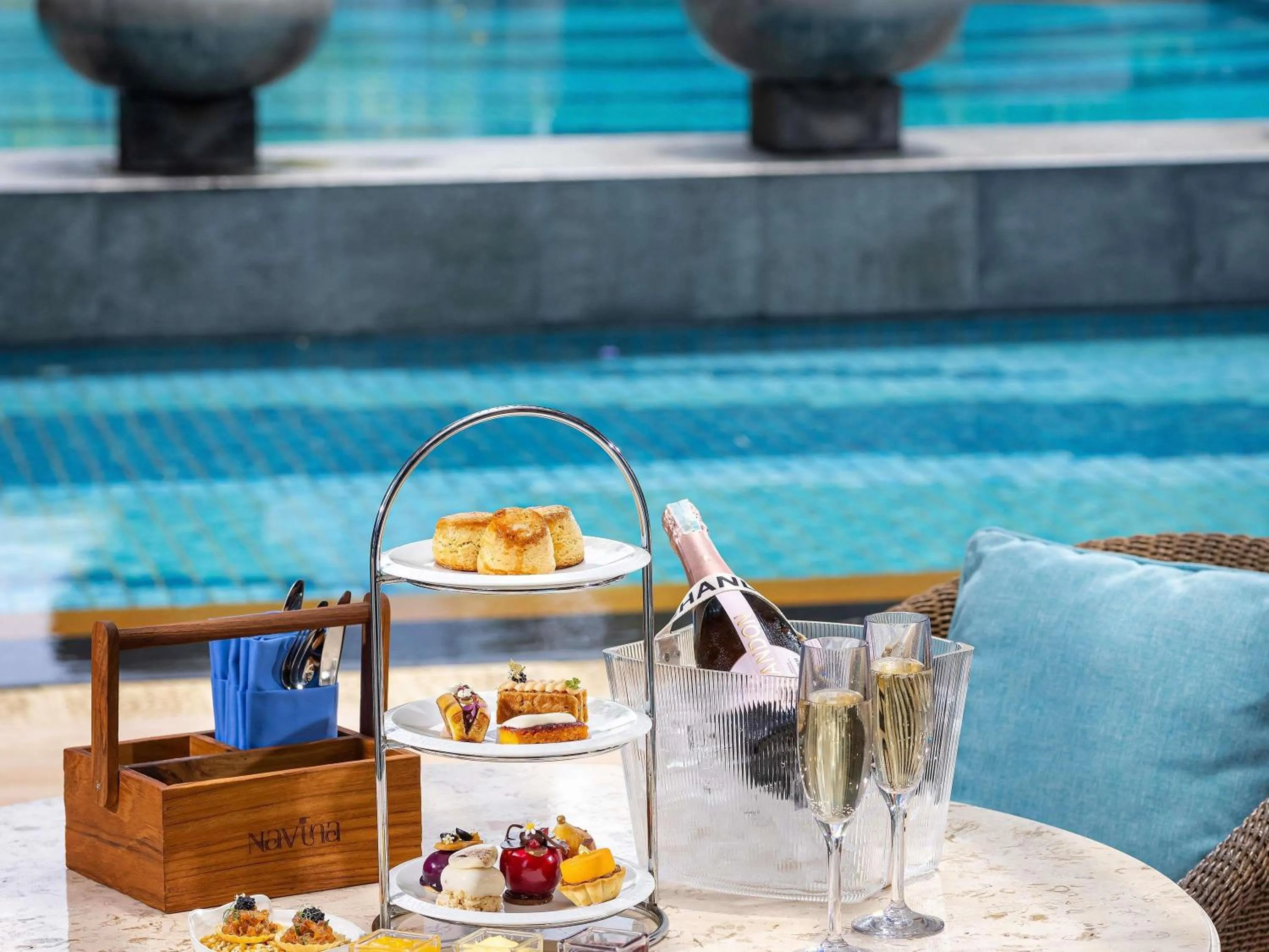 Lounge or bar in Raffles Jakarta