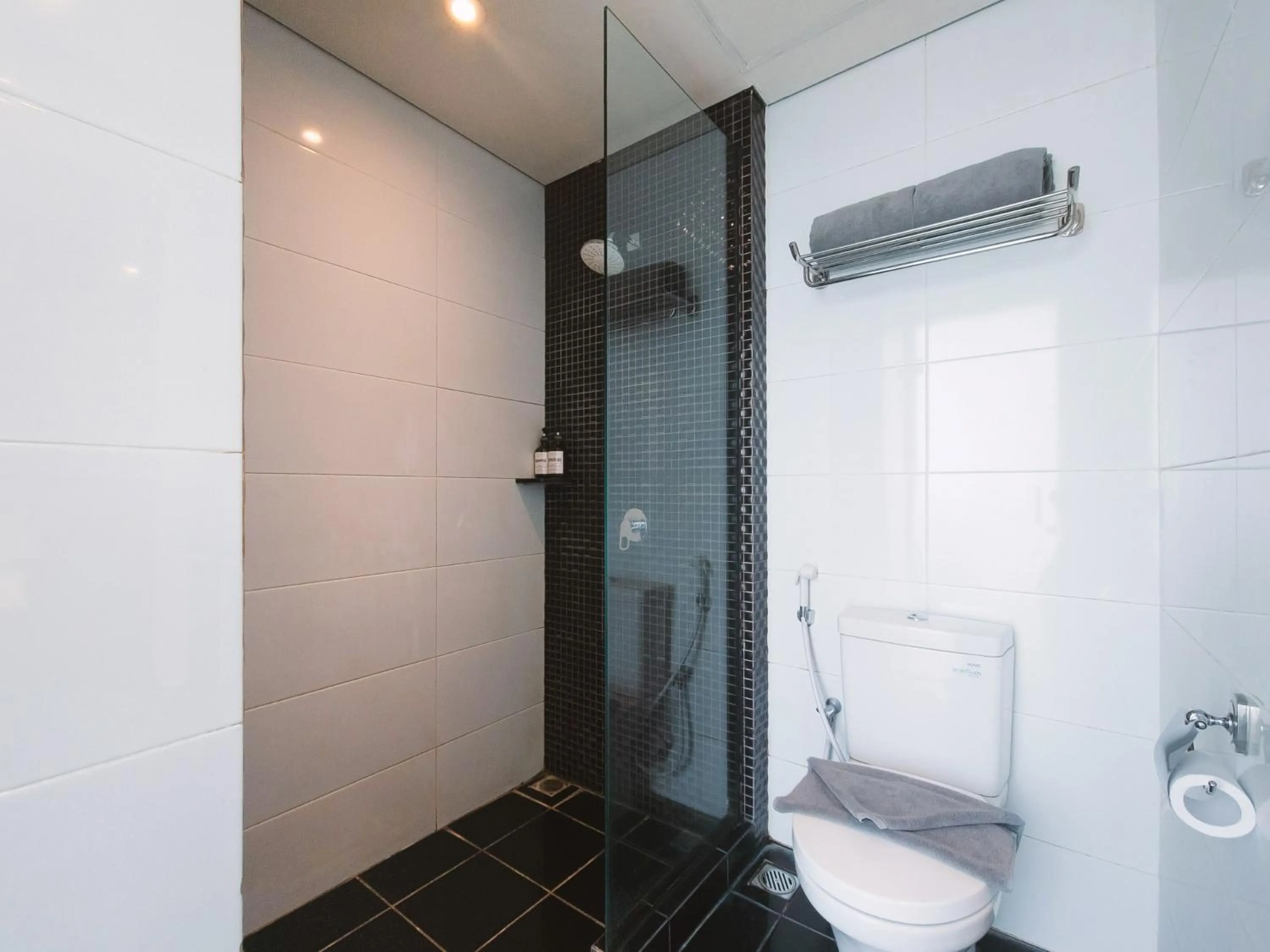 Luminor Hotel Jemursari By WH with The Best Breakfast in Town and Located Near Surabaya Industrial Estate Rungkut SIER