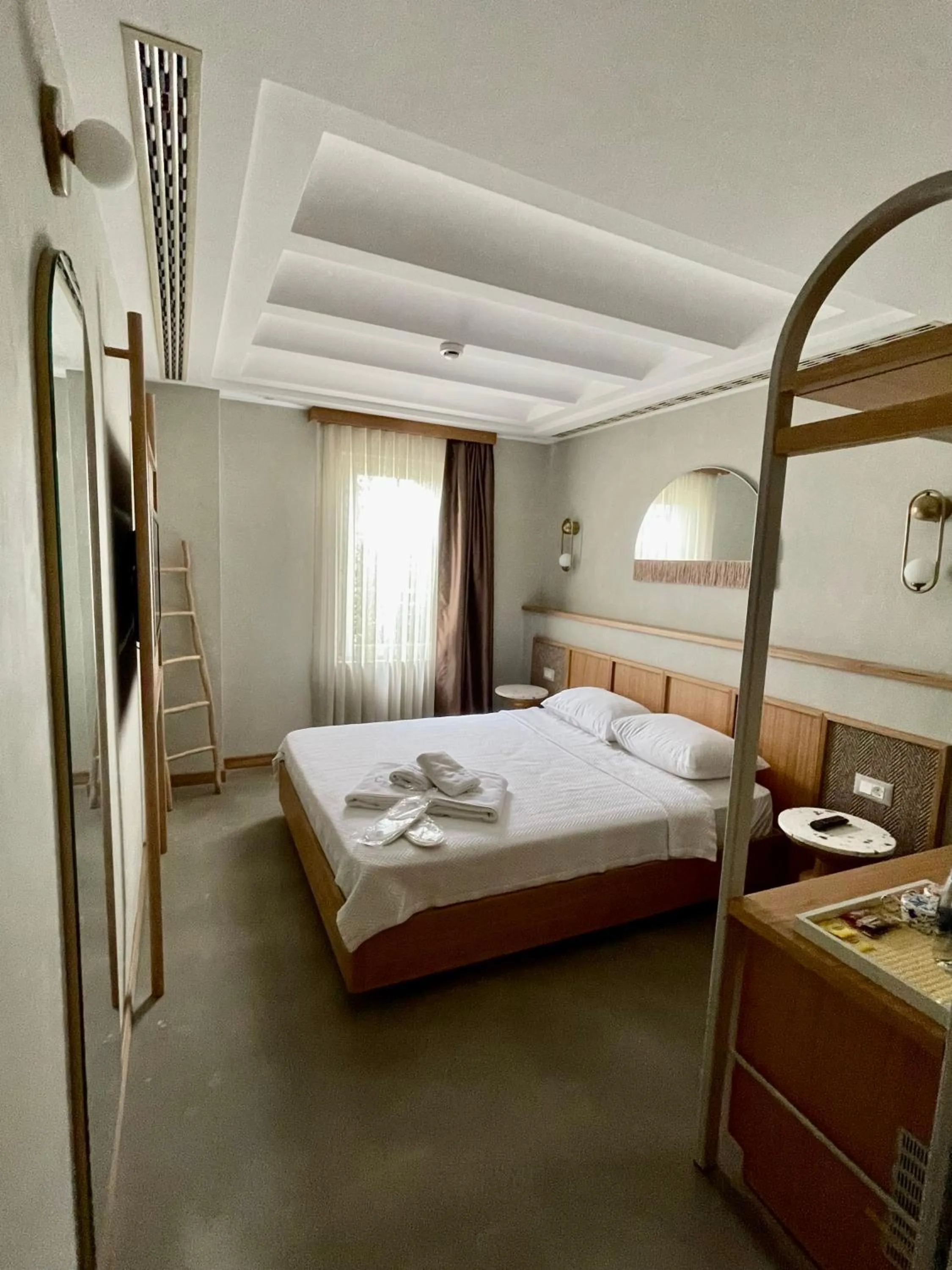 Photo of the whole room in Monk Alaçatı