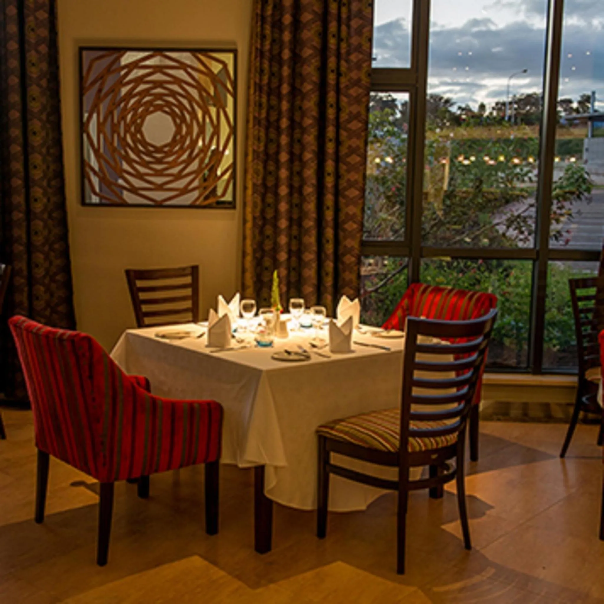 Restaurant/places to eat in President Hotel at Umodzi Park