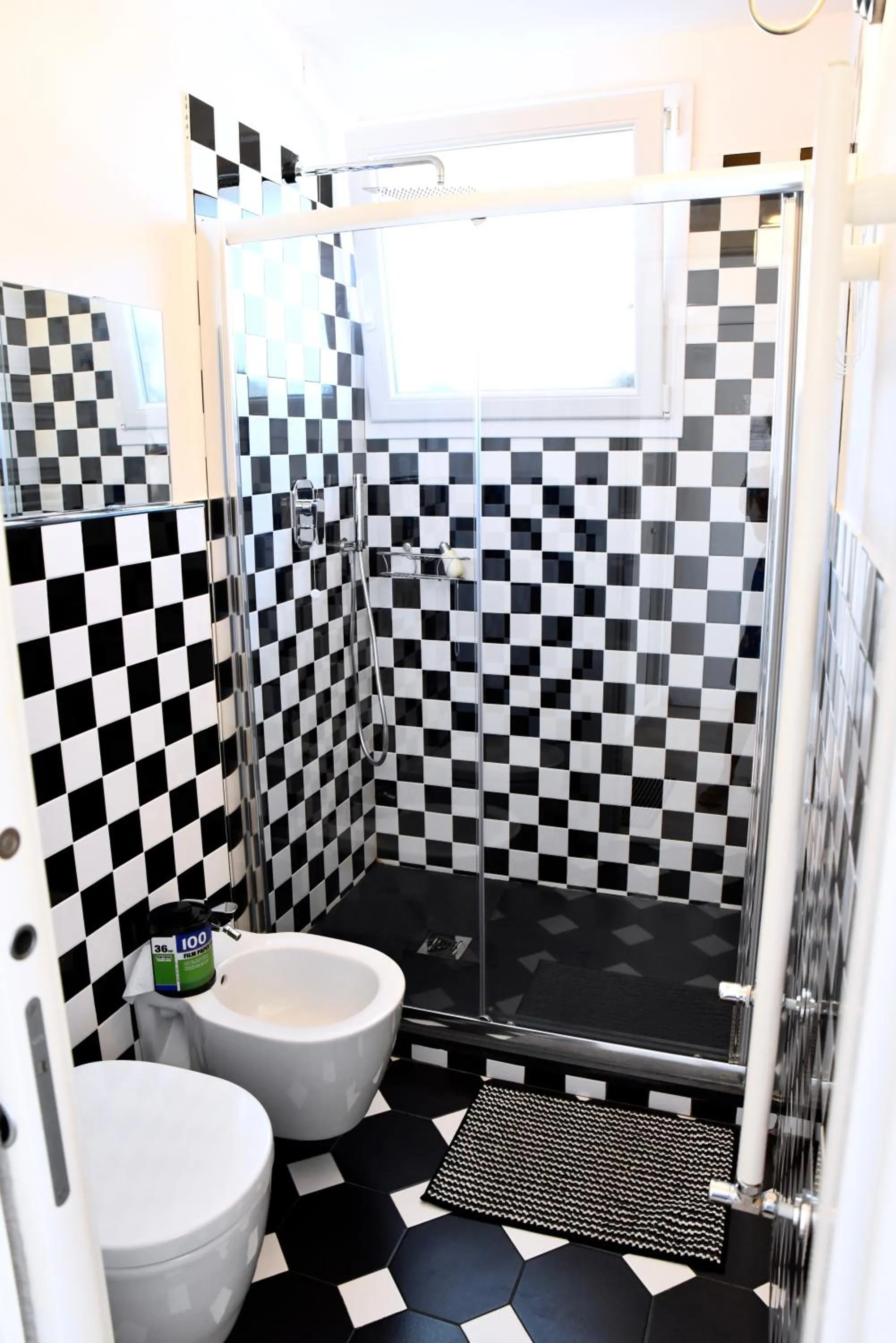 Shower in B&B Il Tentacolo