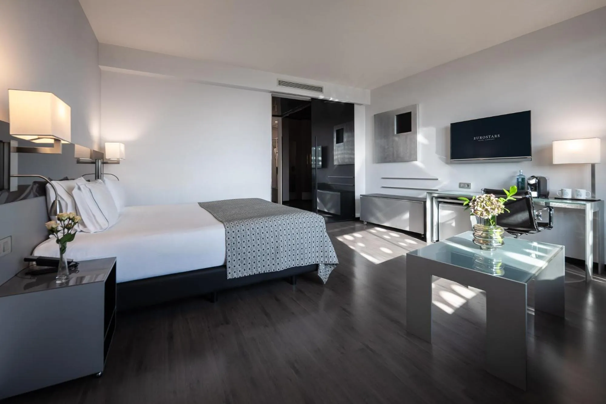 Bedroom, Bed in Eurostars Palace