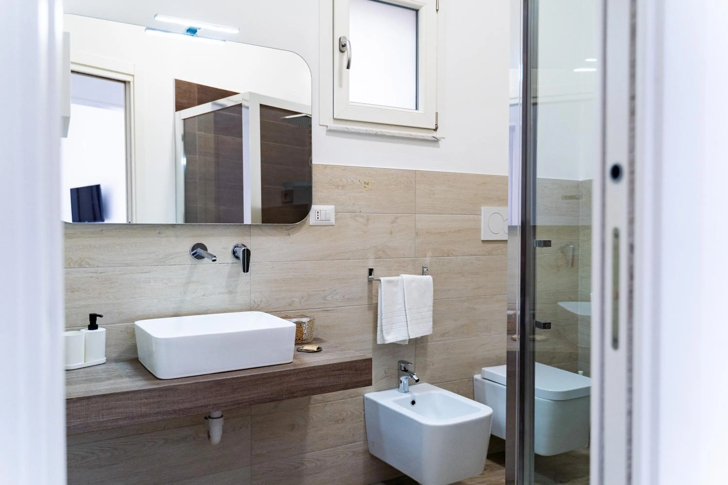 Shower in Residence Le Vie del Centro