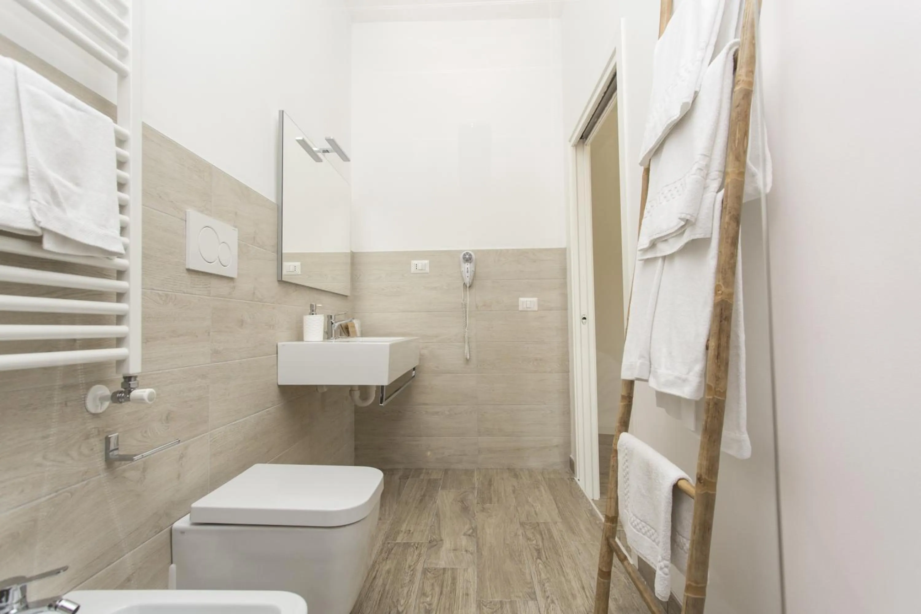 Shower in Residence Le Vie del Centro