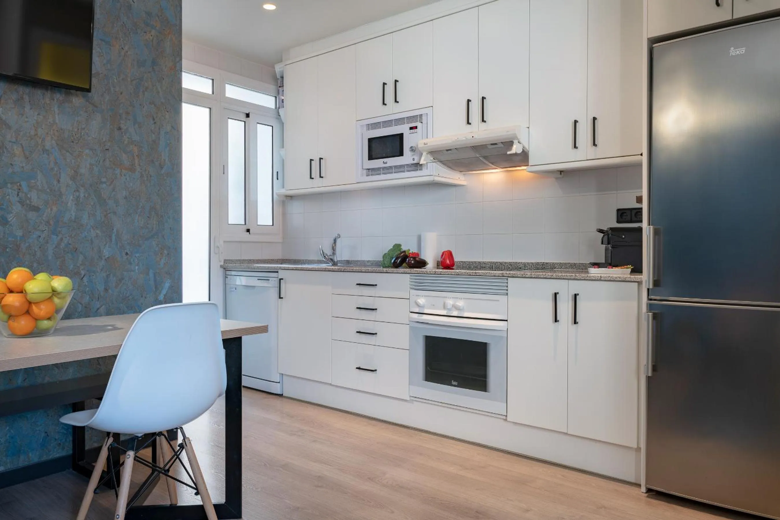 Kitchen or kitchenette in Habitat Apartments Cool Jazz