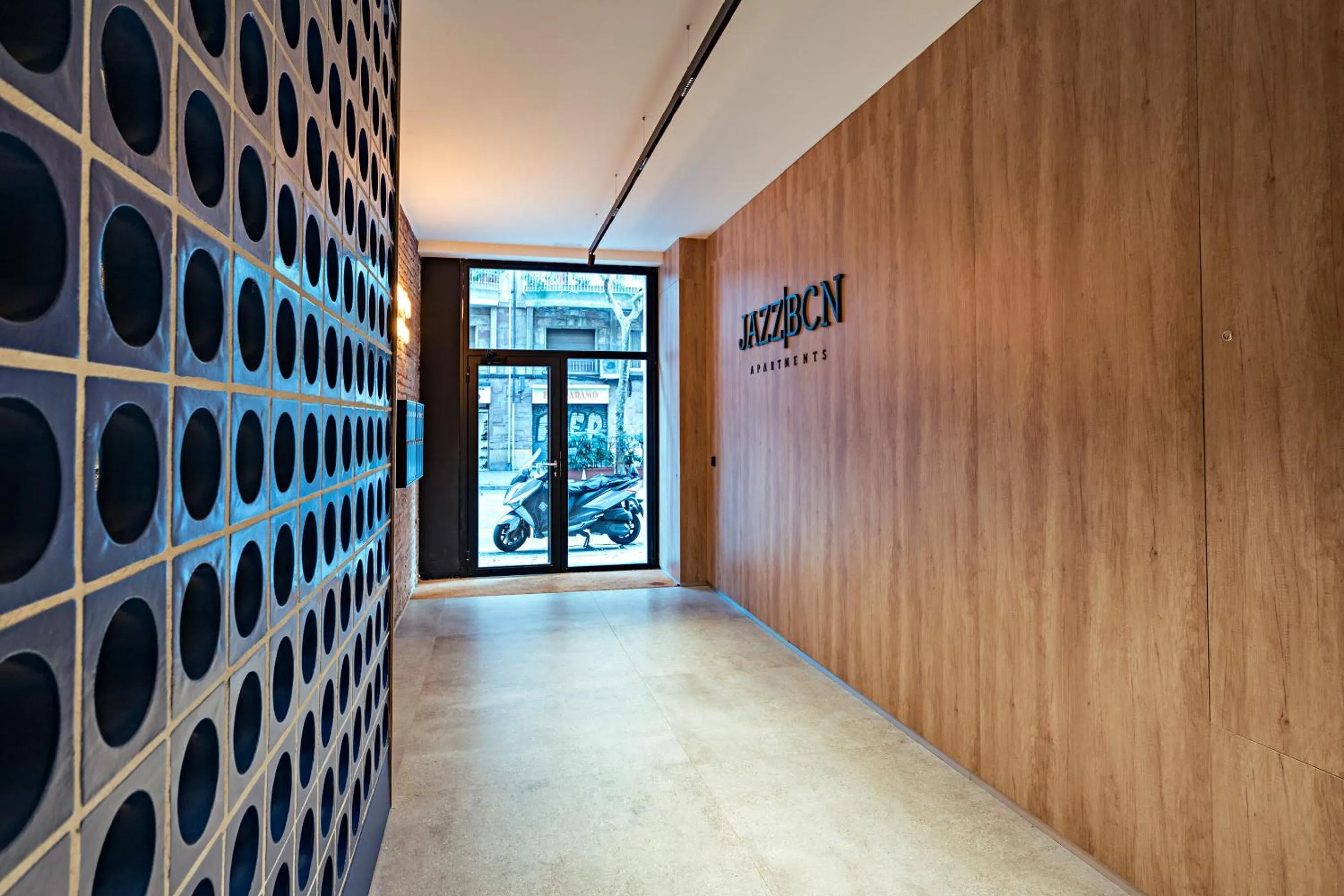 Facade/entrance in Habitat Apartments Cool Jazz