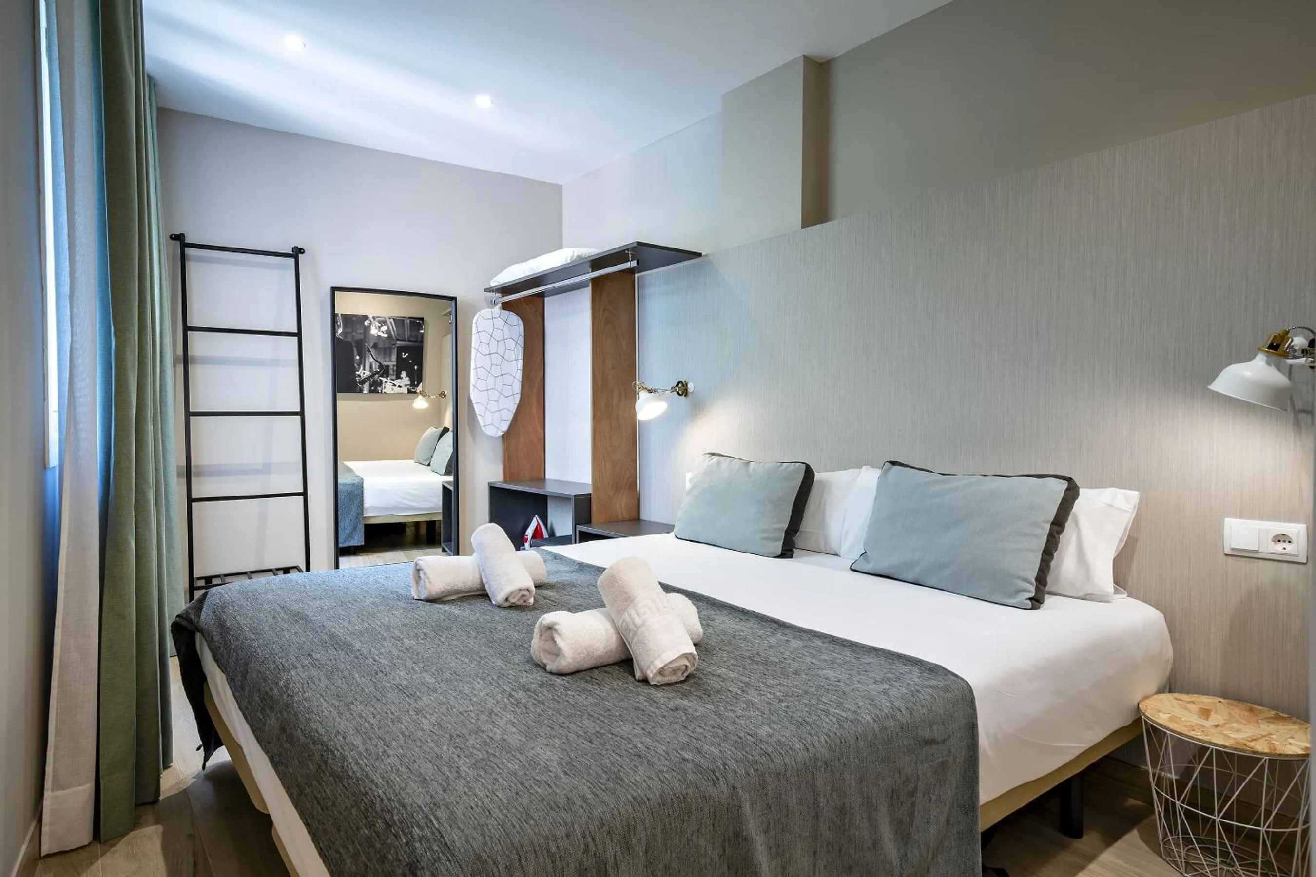 Bedroom, Bed in Habitat Apartments Cool Jazz