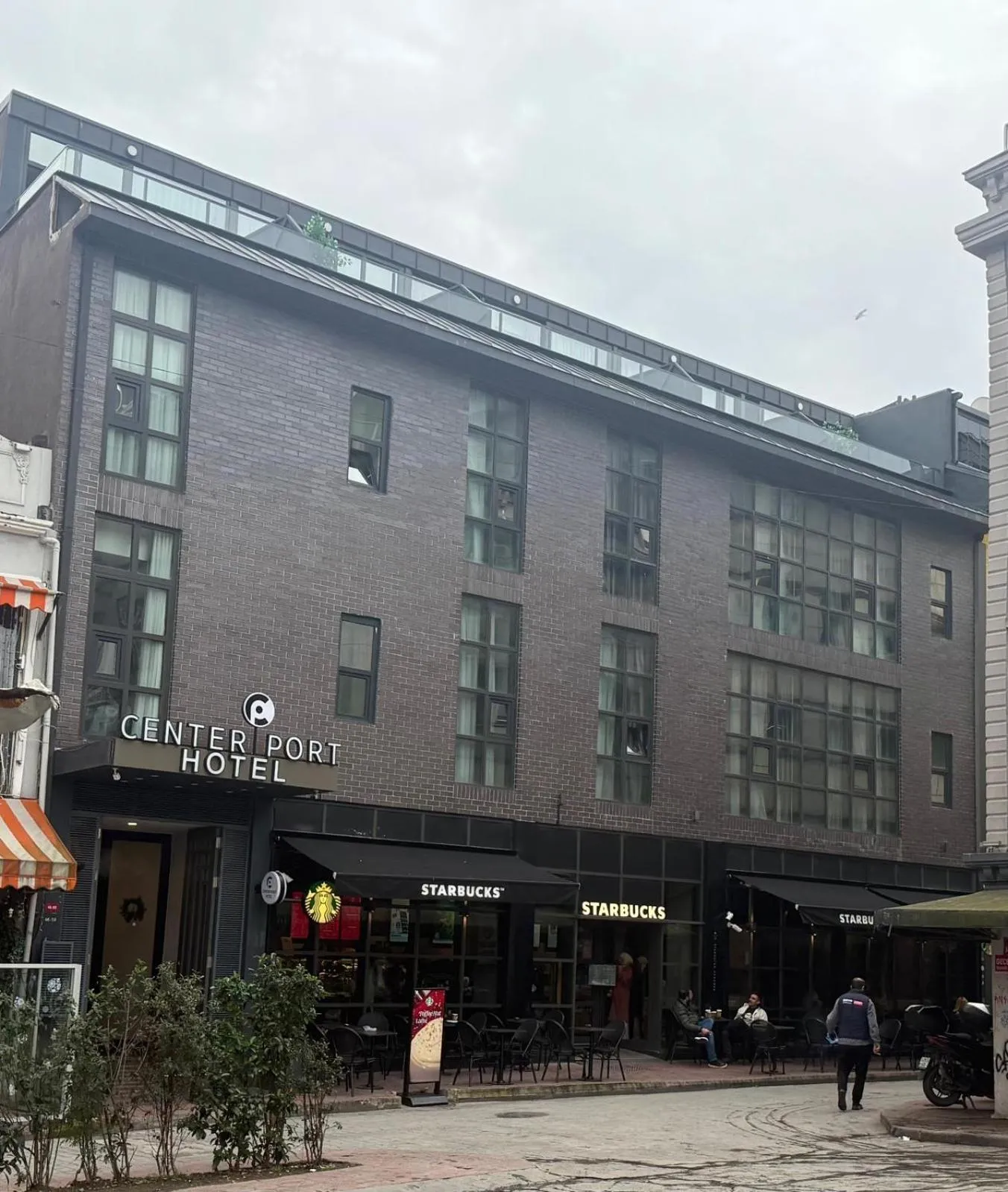 Property building in Center Port Hotel Karaköy