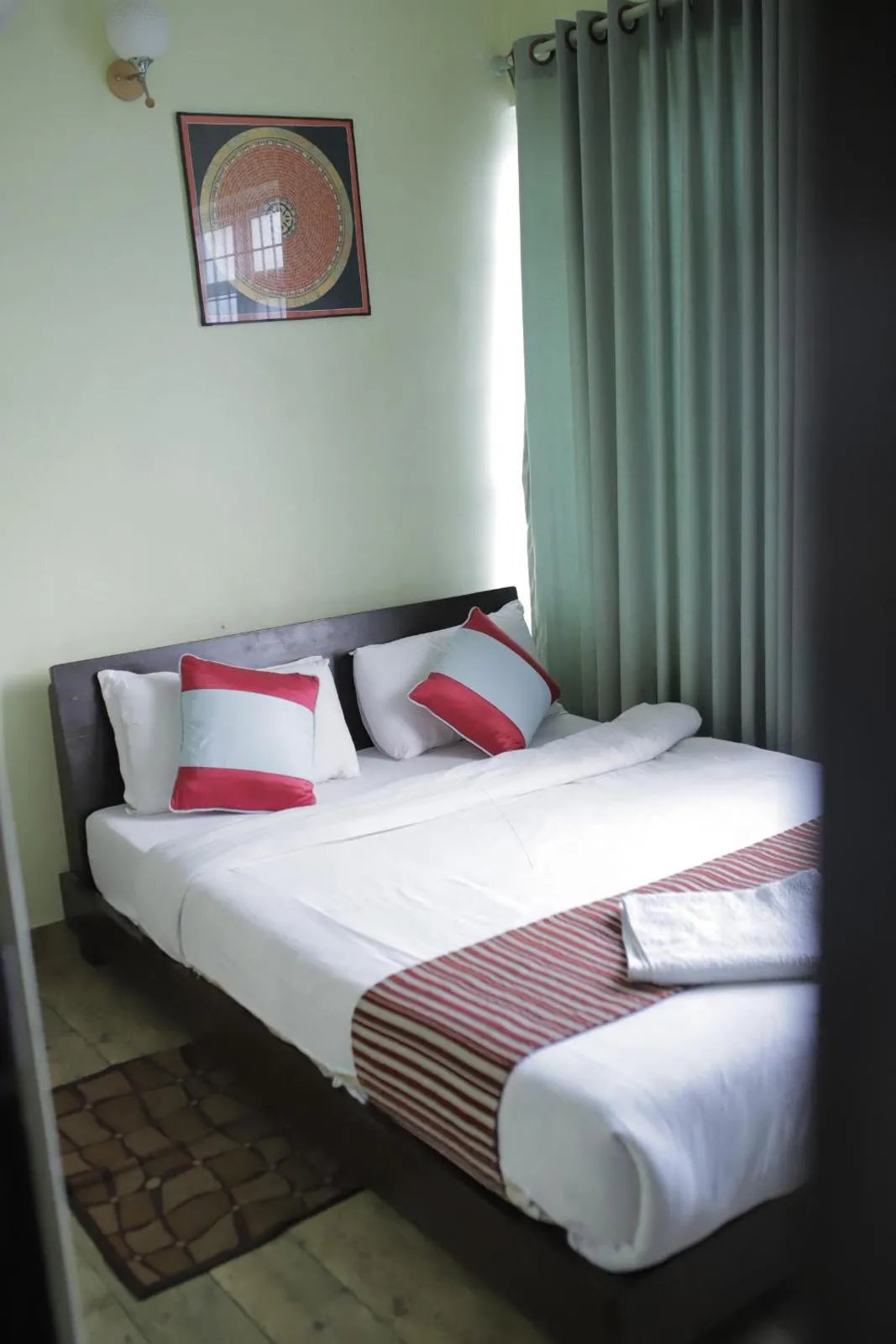 Hotel Arhant Inn