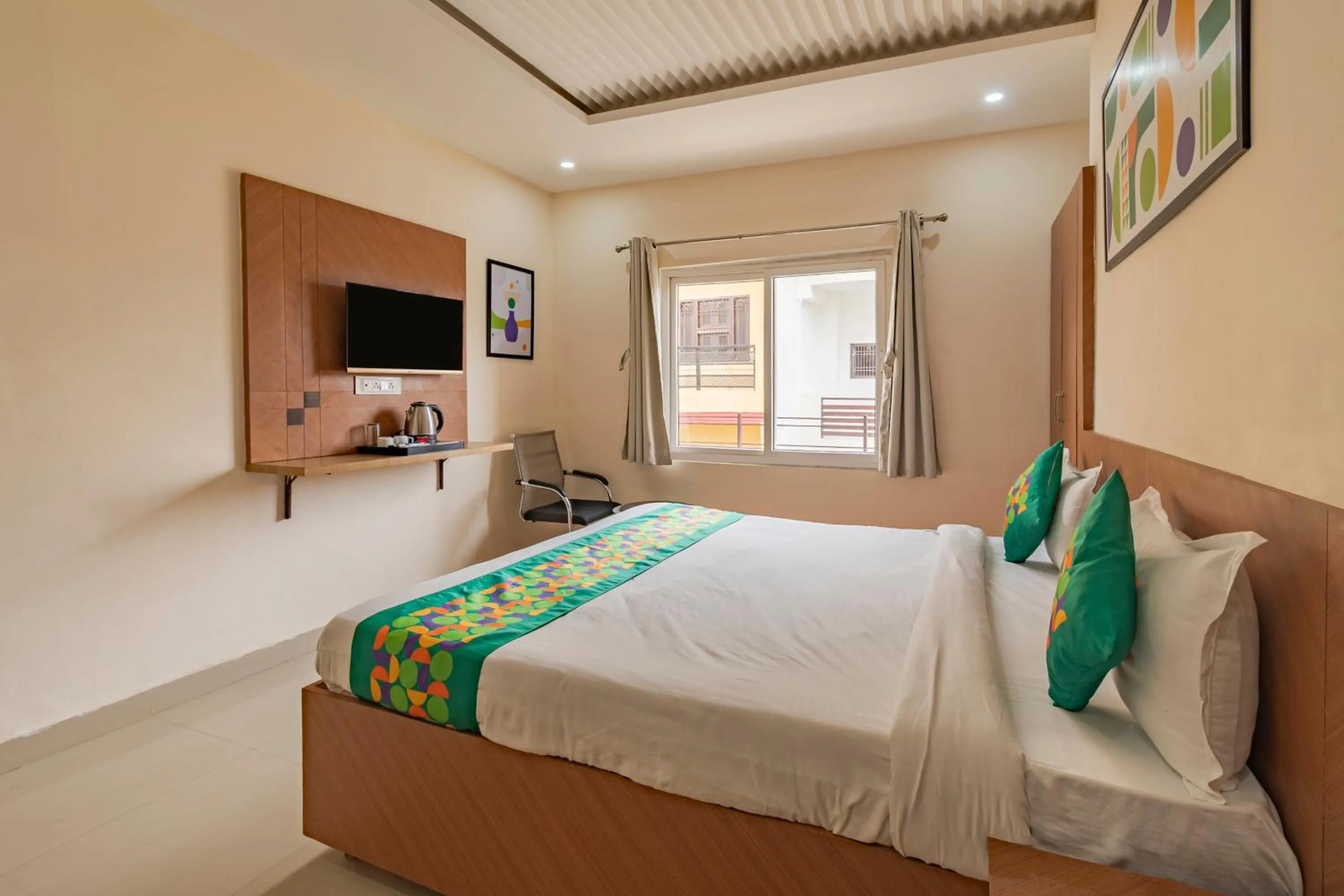 Bedroom, Bed in Treebo Raj Palace