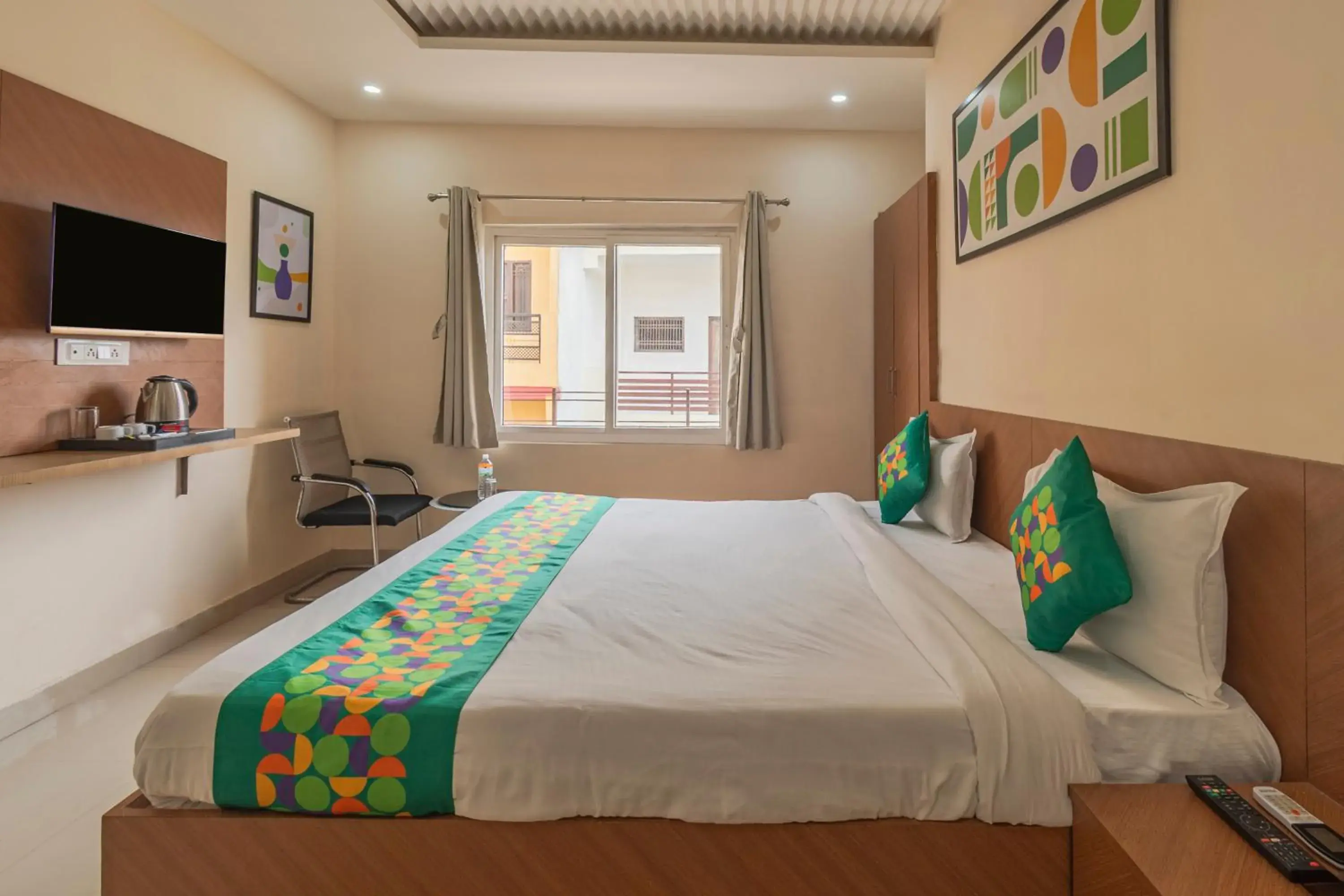 Bedroom, Bed in Treebo Raj Palace Bedroom, Bed in Treebo Raj Palace