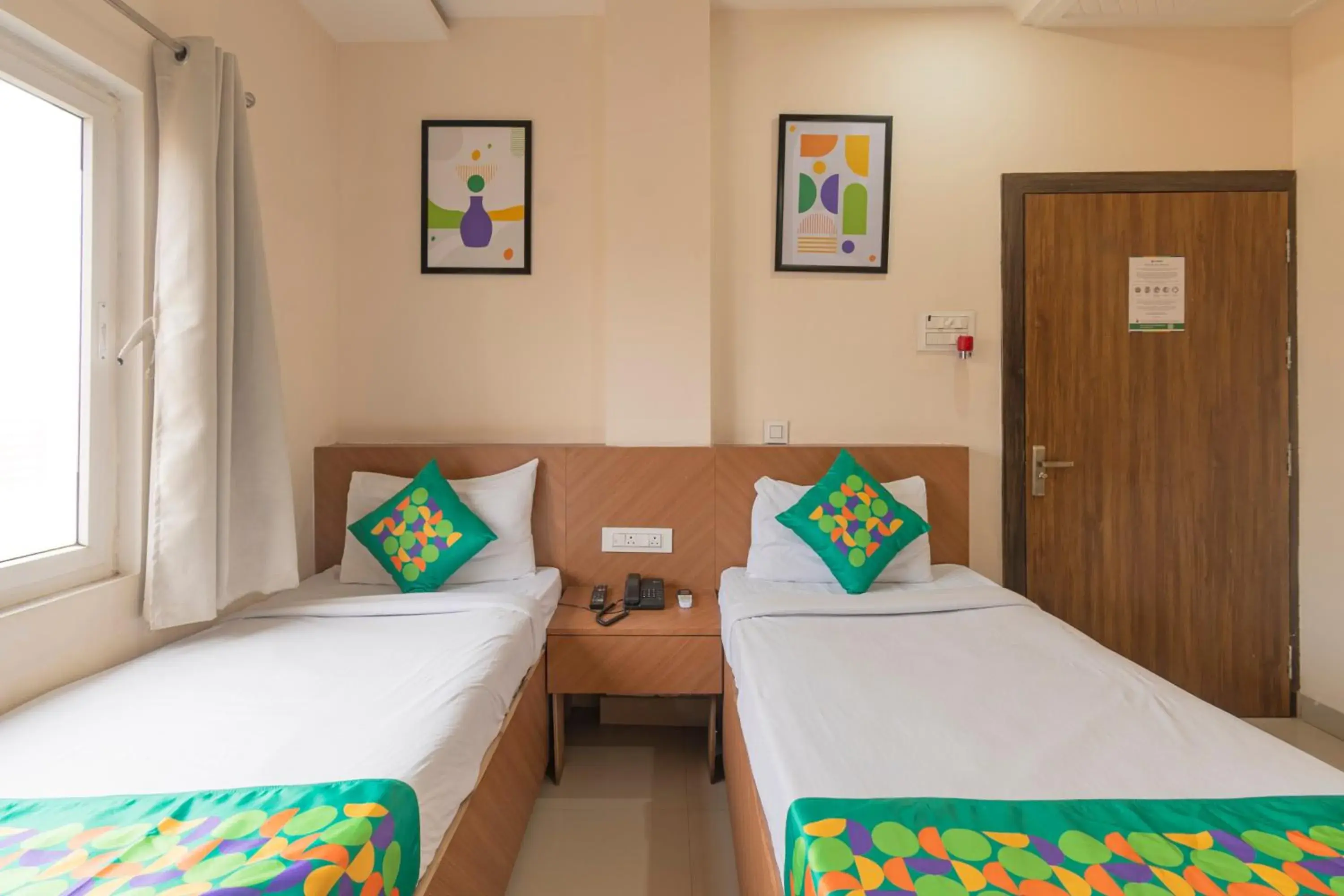 Bedroom, Bed in Treebo Raj Palace Bedroom, Bed in Treebo Raj Palace