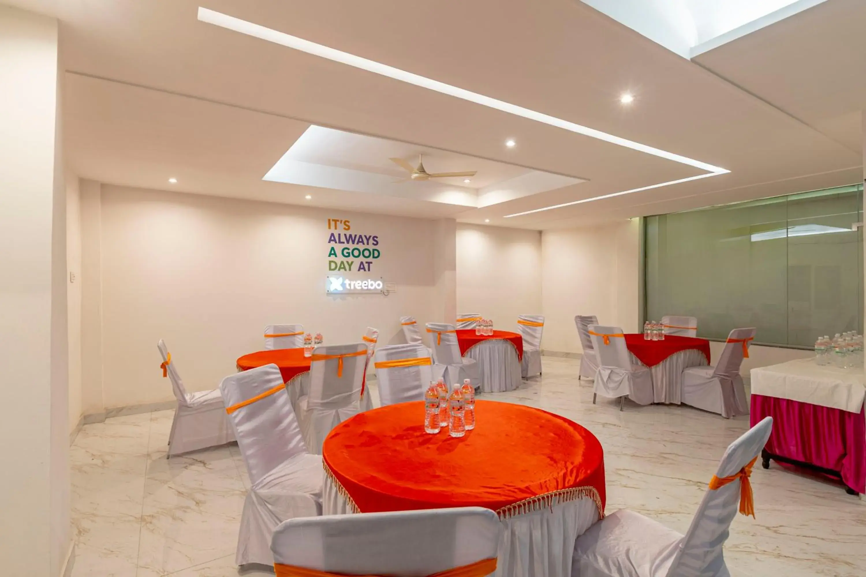 Restaurant/places to eat in Treebo Raj Palace Restaurant/places to eat in Treebo Raj Palace