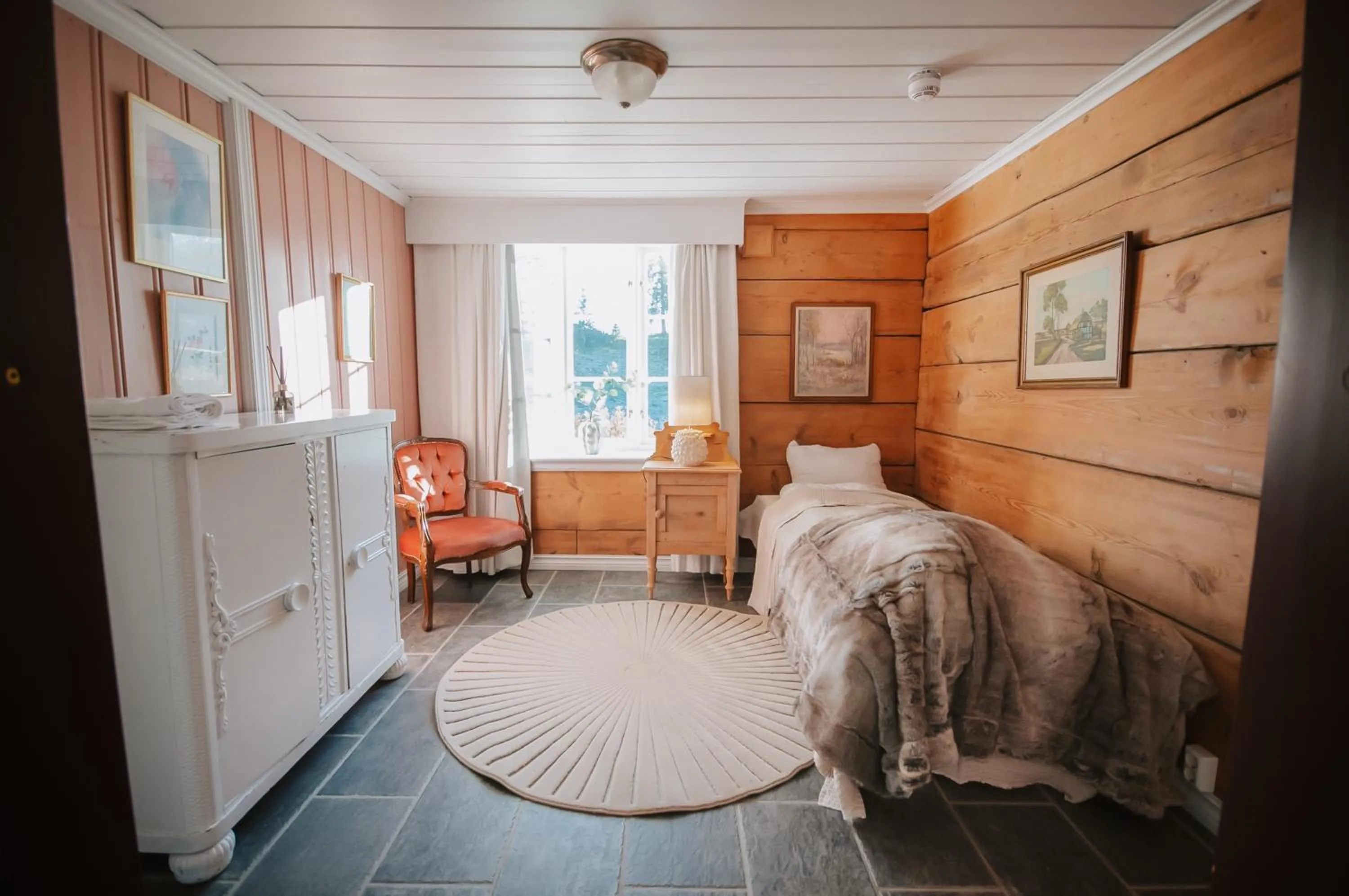 Bed in Helgaker Gård