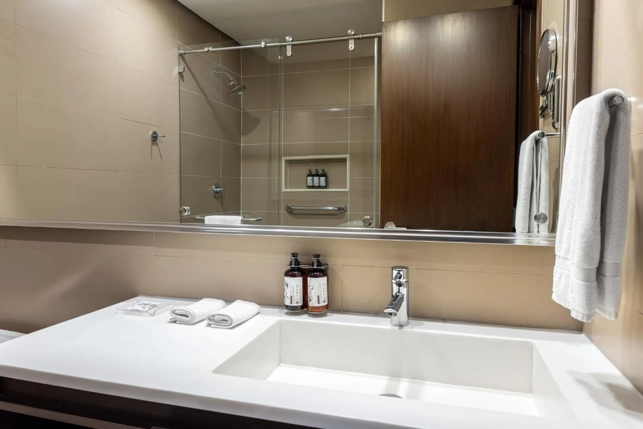 Bathroom in Crowne Plaza Airport by IHG