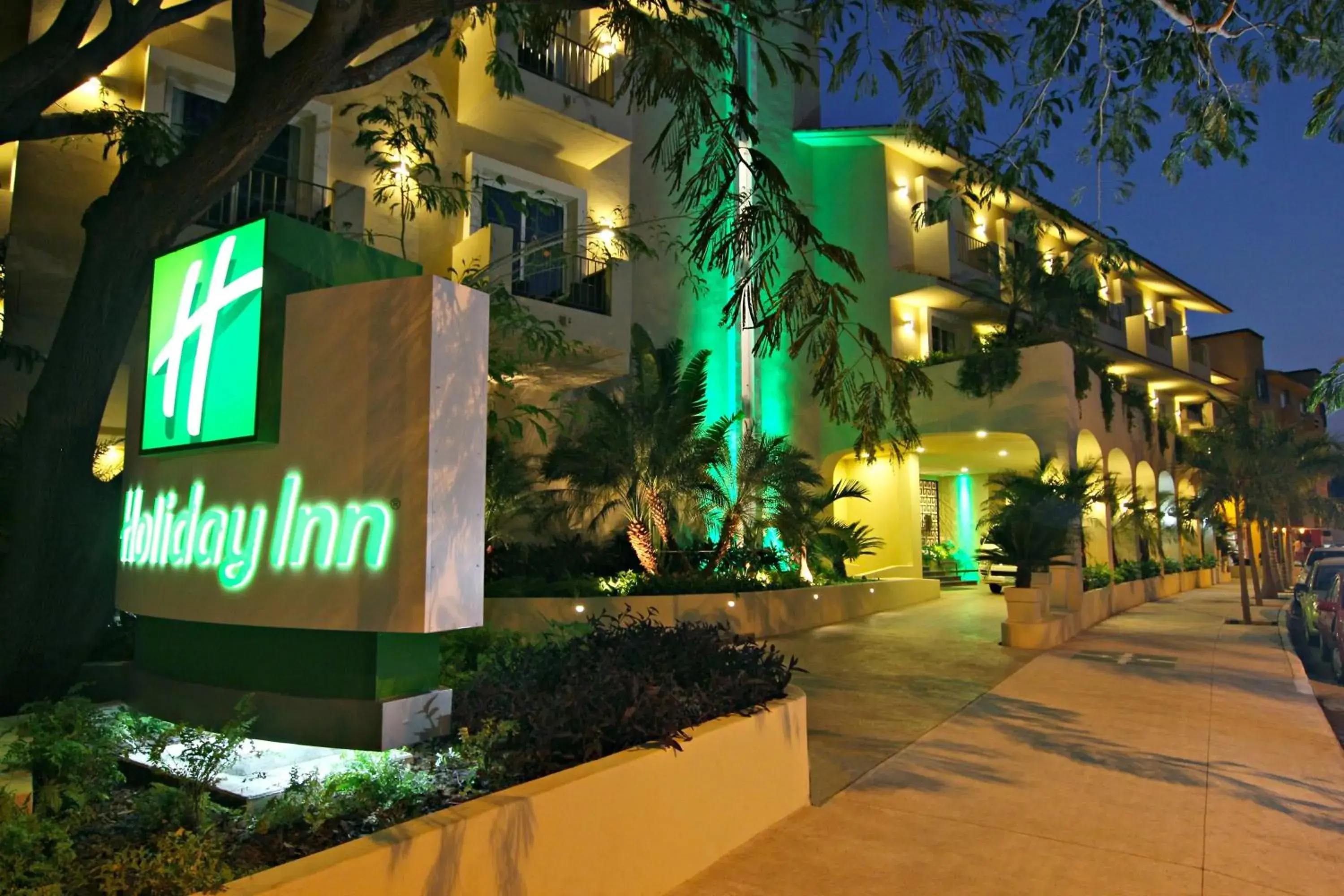 Property building in Holiday Inn Huatulco by IHG Property building in Holiday Inn Huatulco by IHG