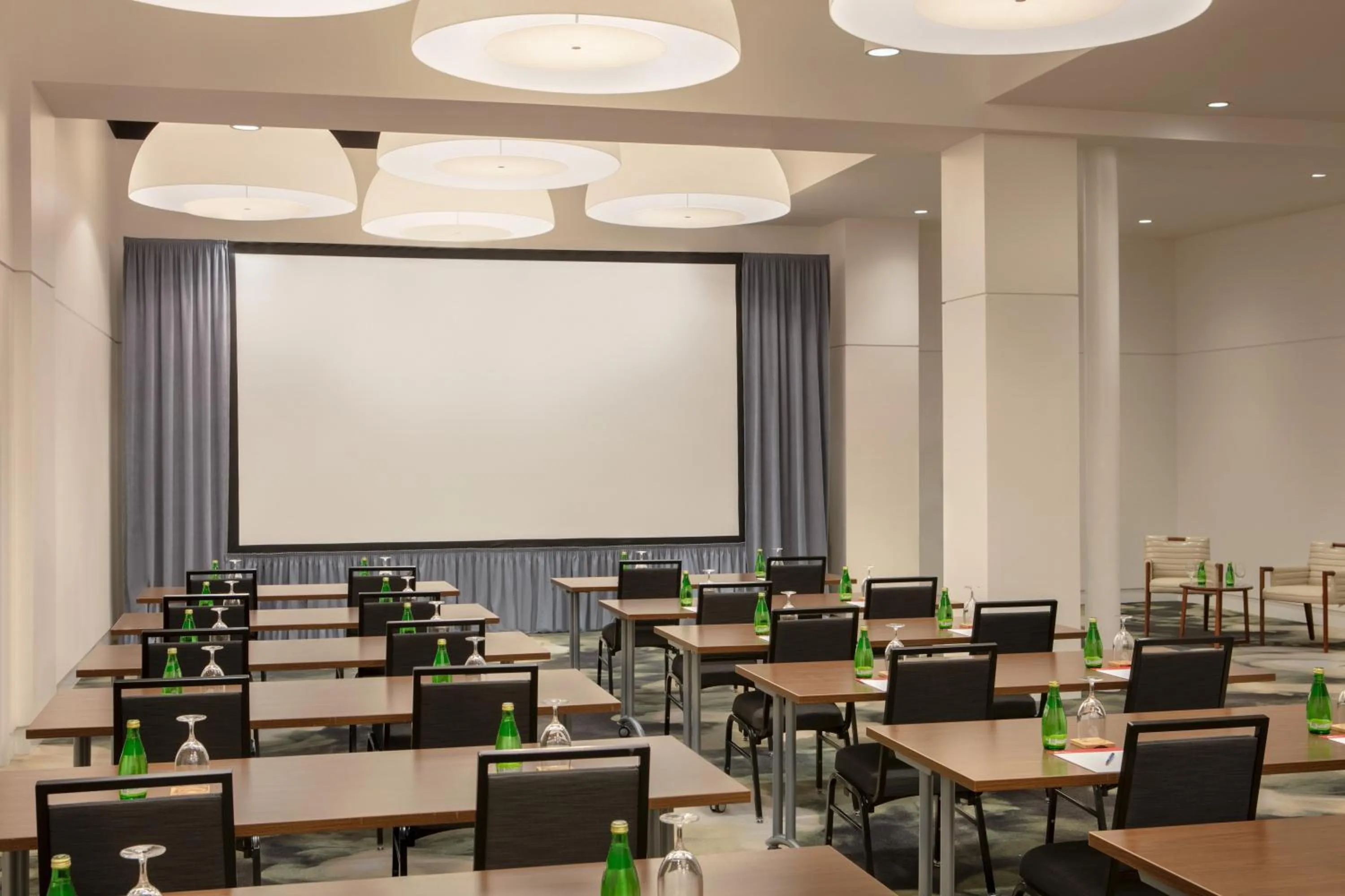 Meeting/conference room in Hotel Indigo Atlanta Downtown by IHG