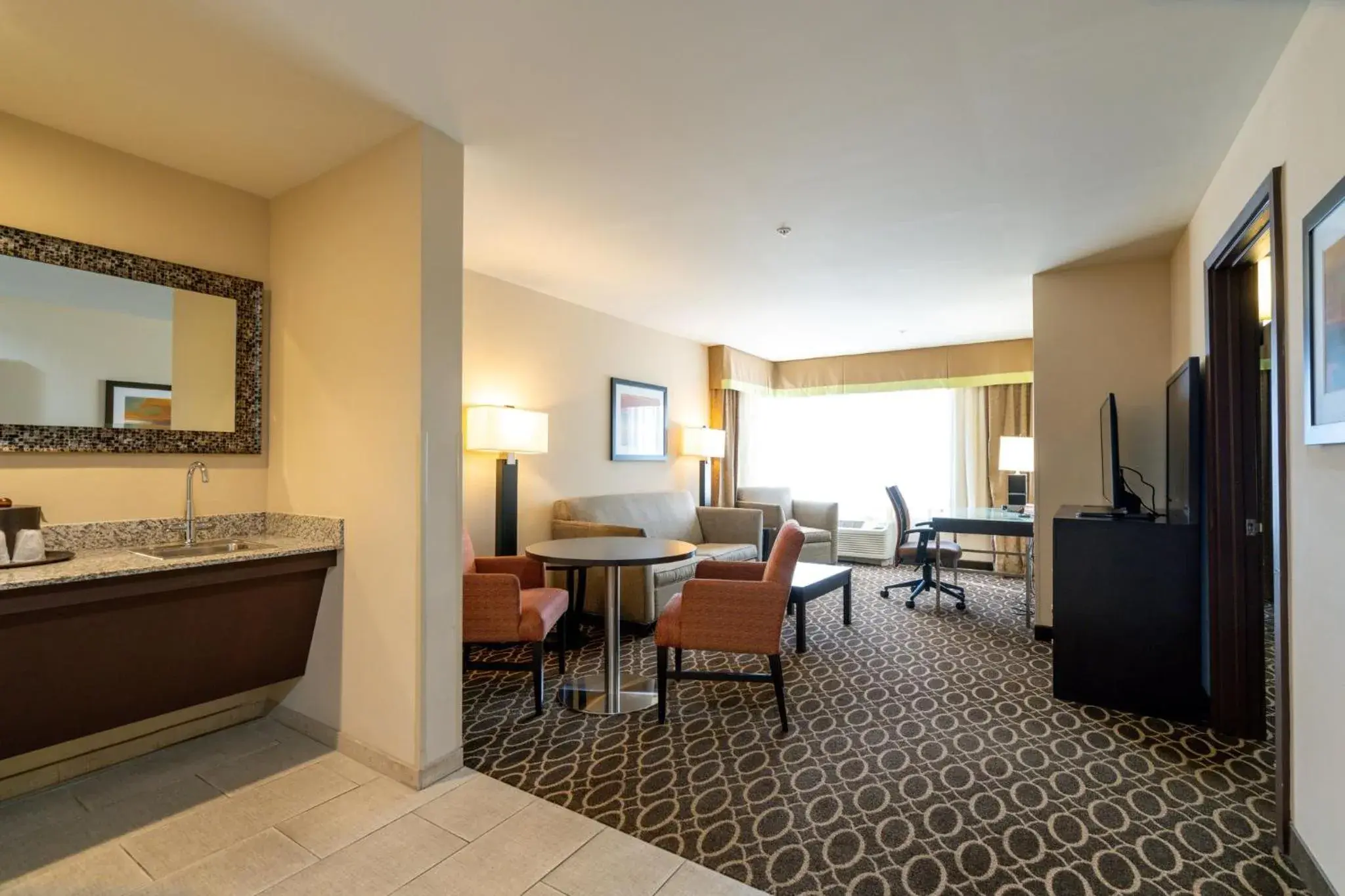 Photo of the whole room in Holiday Inn Murfreesboro by IHG Photo of the whole room in Holiday Inn Murfreesboro by IHG