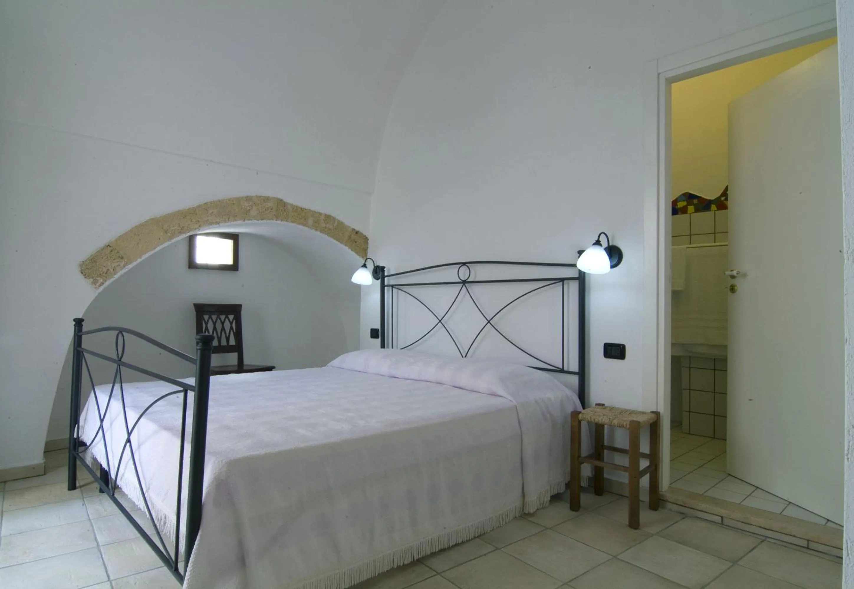 Photo of the whole room in B&b Altrov'è