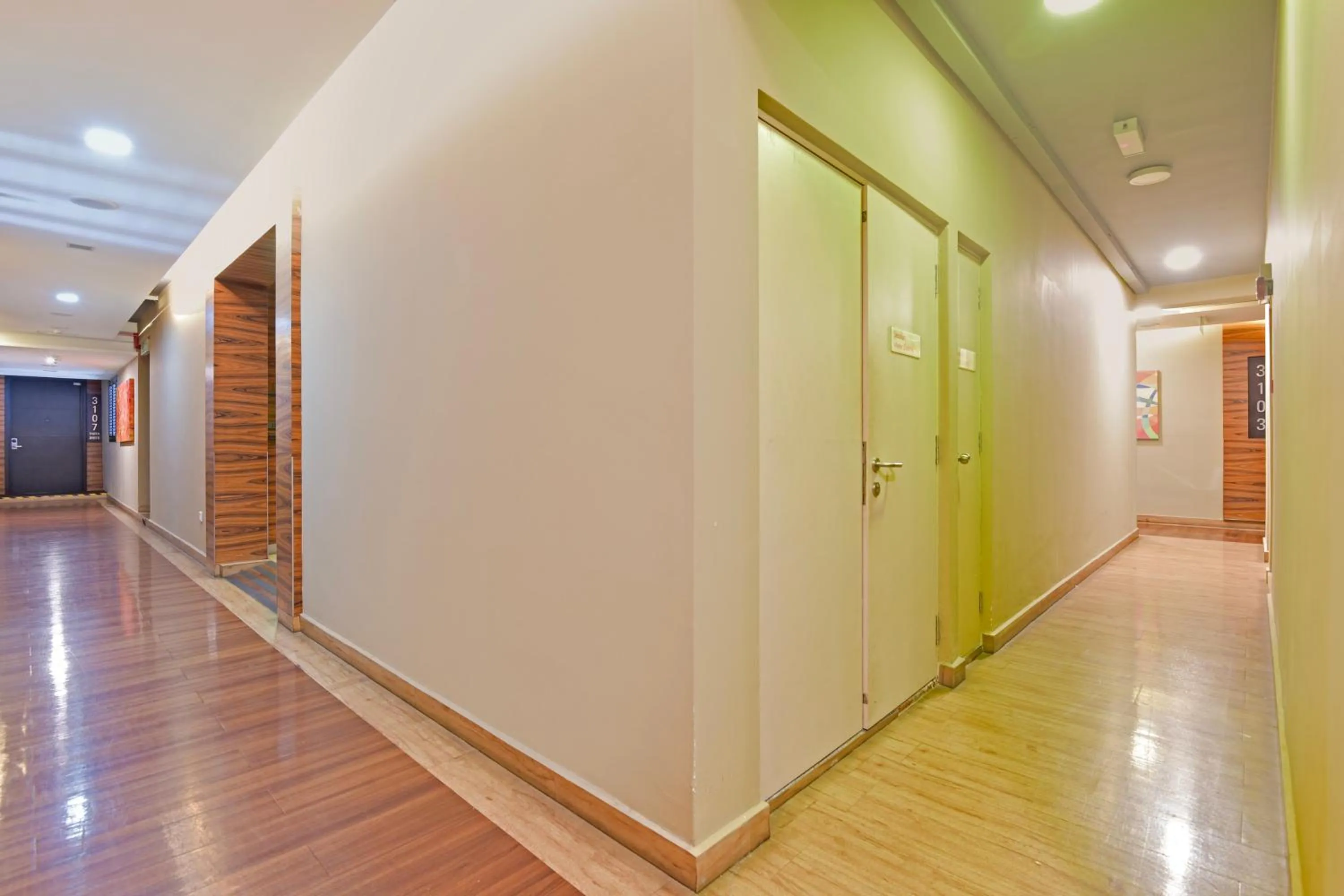 Lobby or reception in Sunday Hotel Near Petronas Twin Tower Formerly Suasana Suites