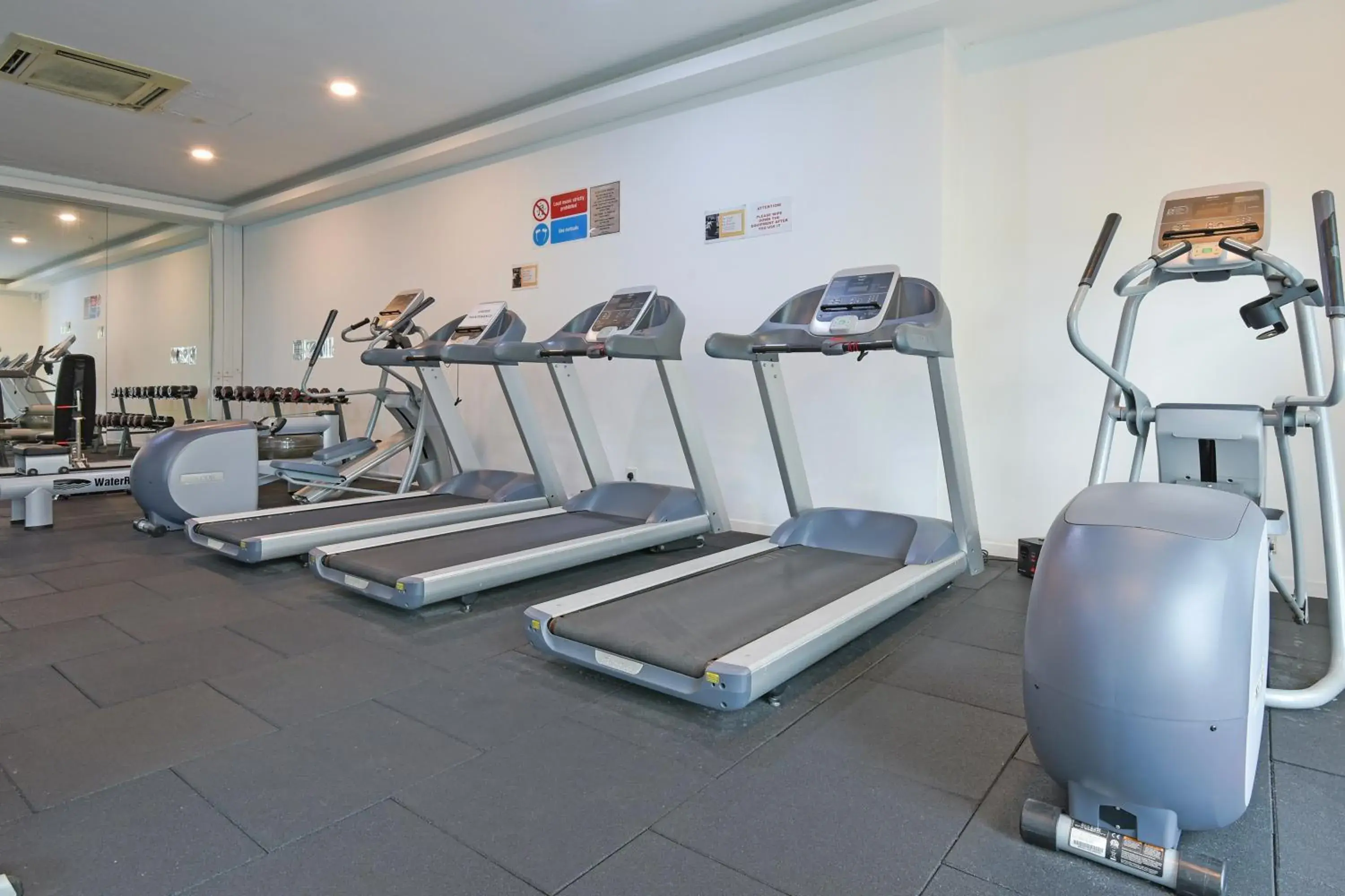 Fitness centre/facilities in Sunday Hotel Near Petronas Twin Tower Formerly Suasana Suites Fitness centre/facilities in Sunday Hotel Near Petronas Twin Tower Formerly Suasana Suites