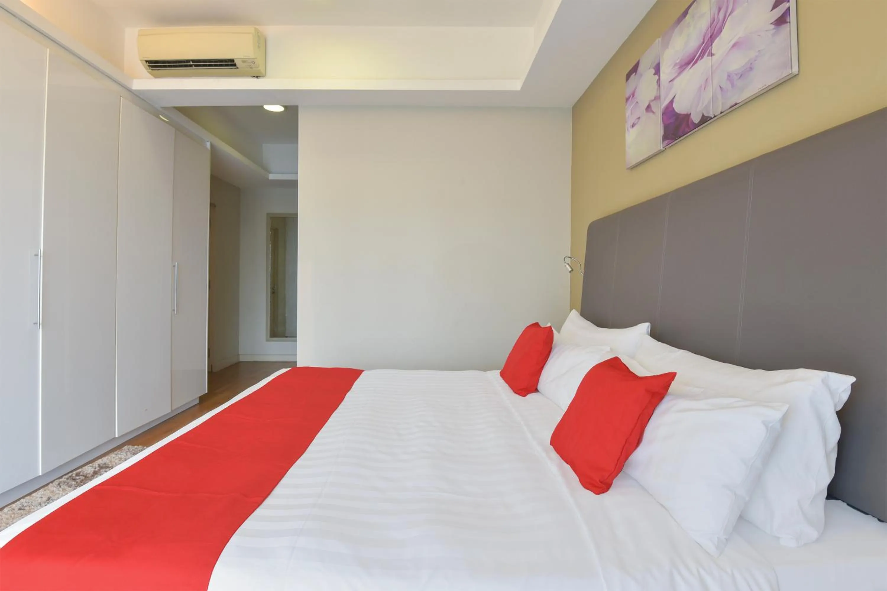 Bedroom, Bed in Sunday Hotel Near Petronas Twin Tower Formerly Suasana Suites