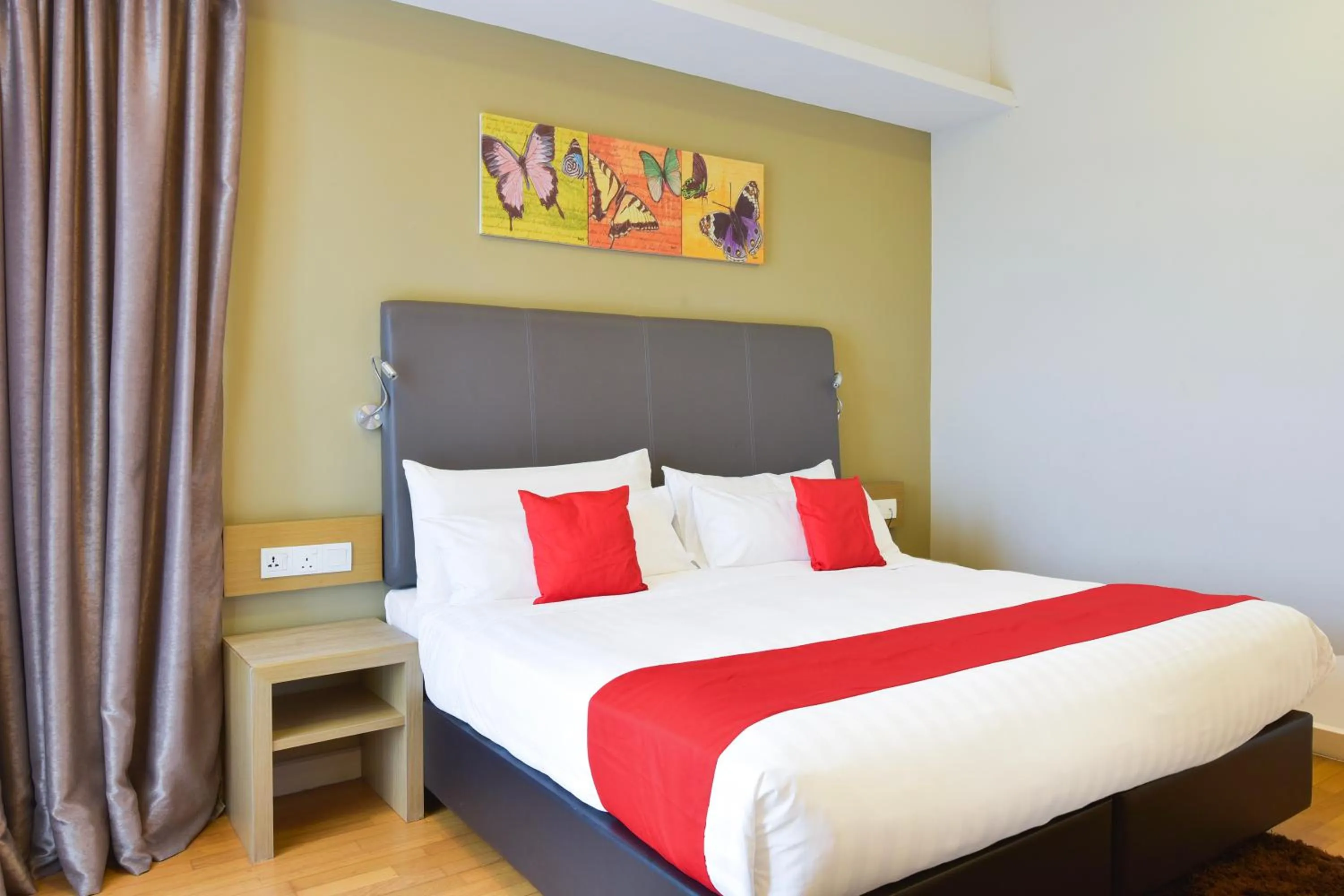 Bedroom, Bed in Sunday Hotel Near Petronas Twin Tower Formerly Suasana Suites