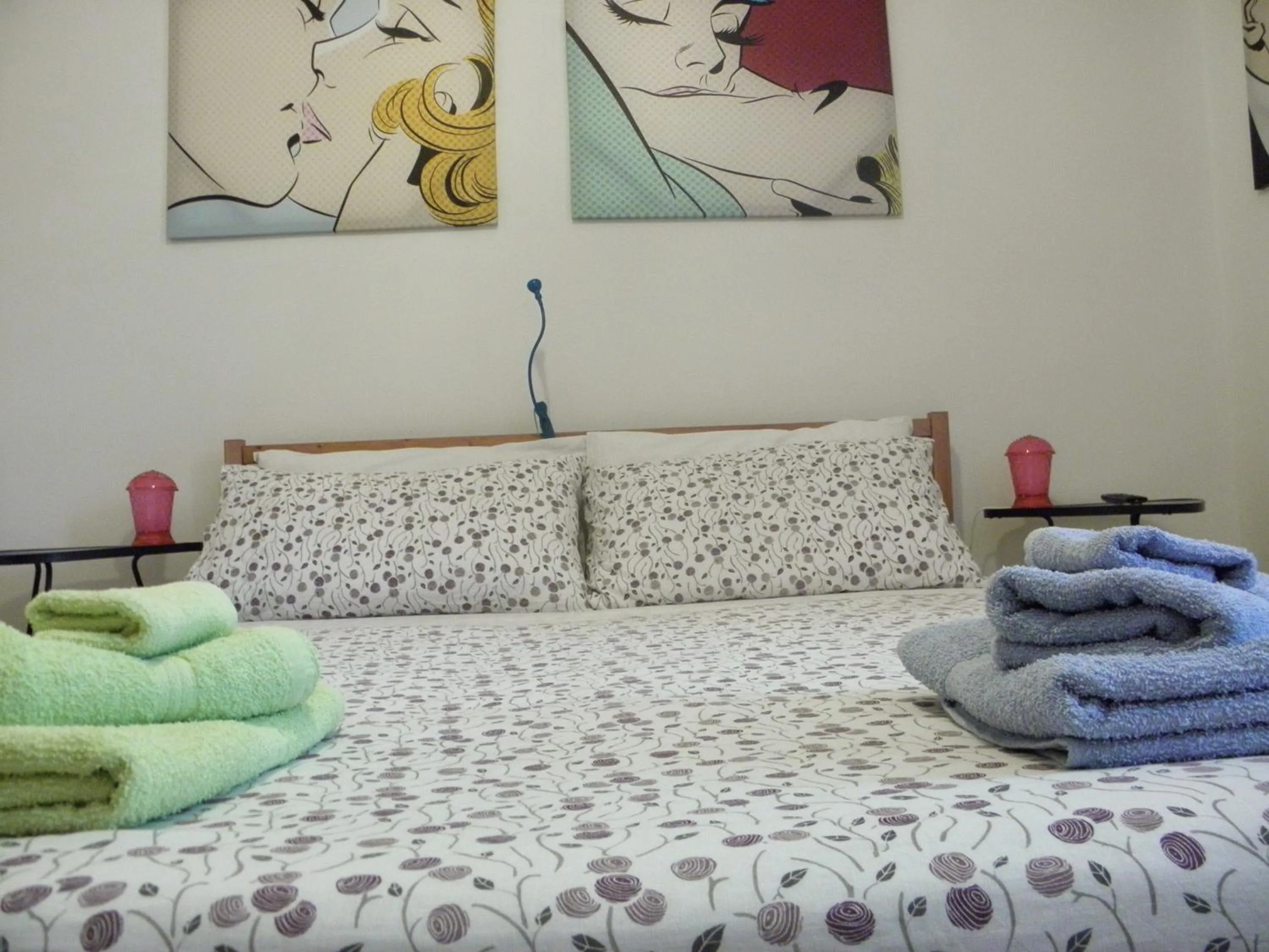 Bed, Seating Area in Alfieri B&B