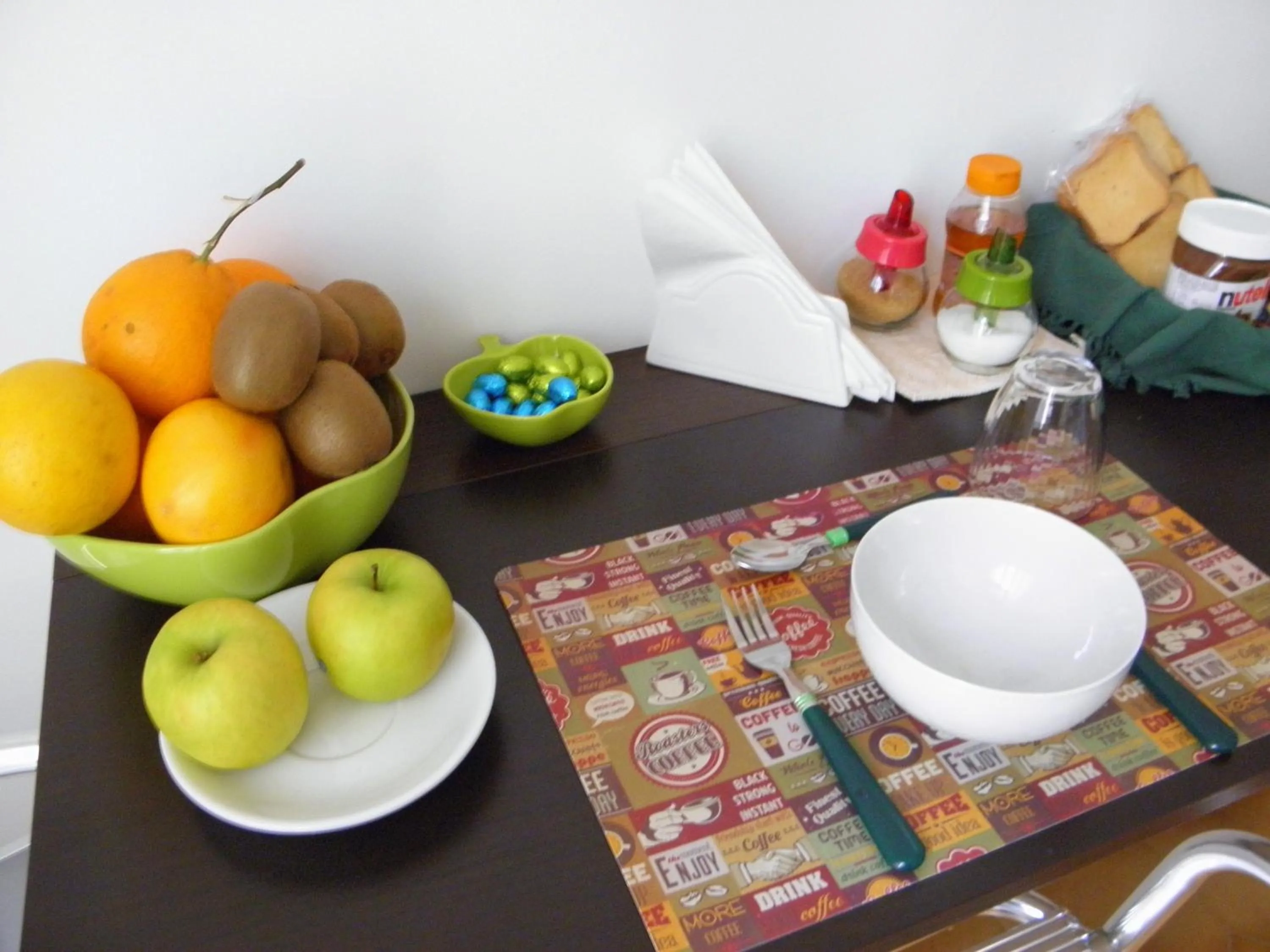 Communal kitchen in Alfieri B&B