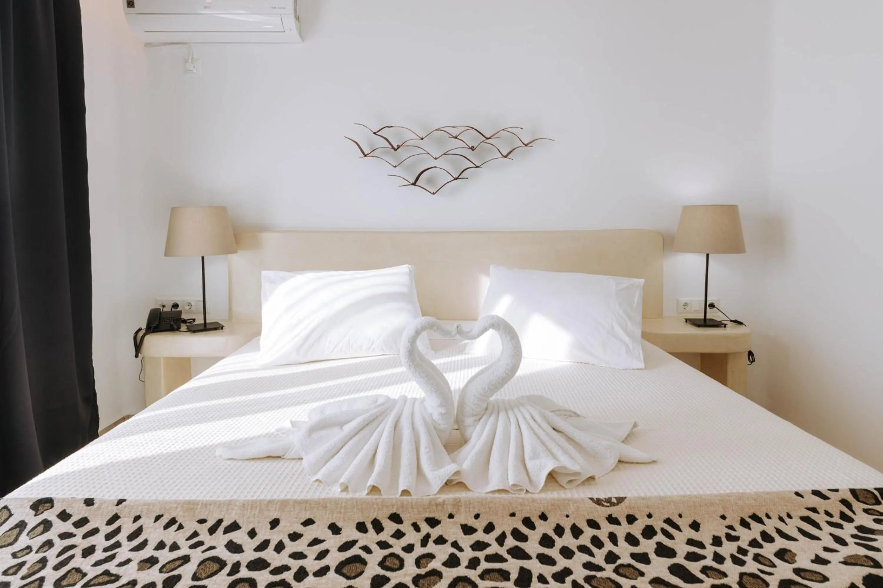 HOTIDAY Room Collection - Naxos