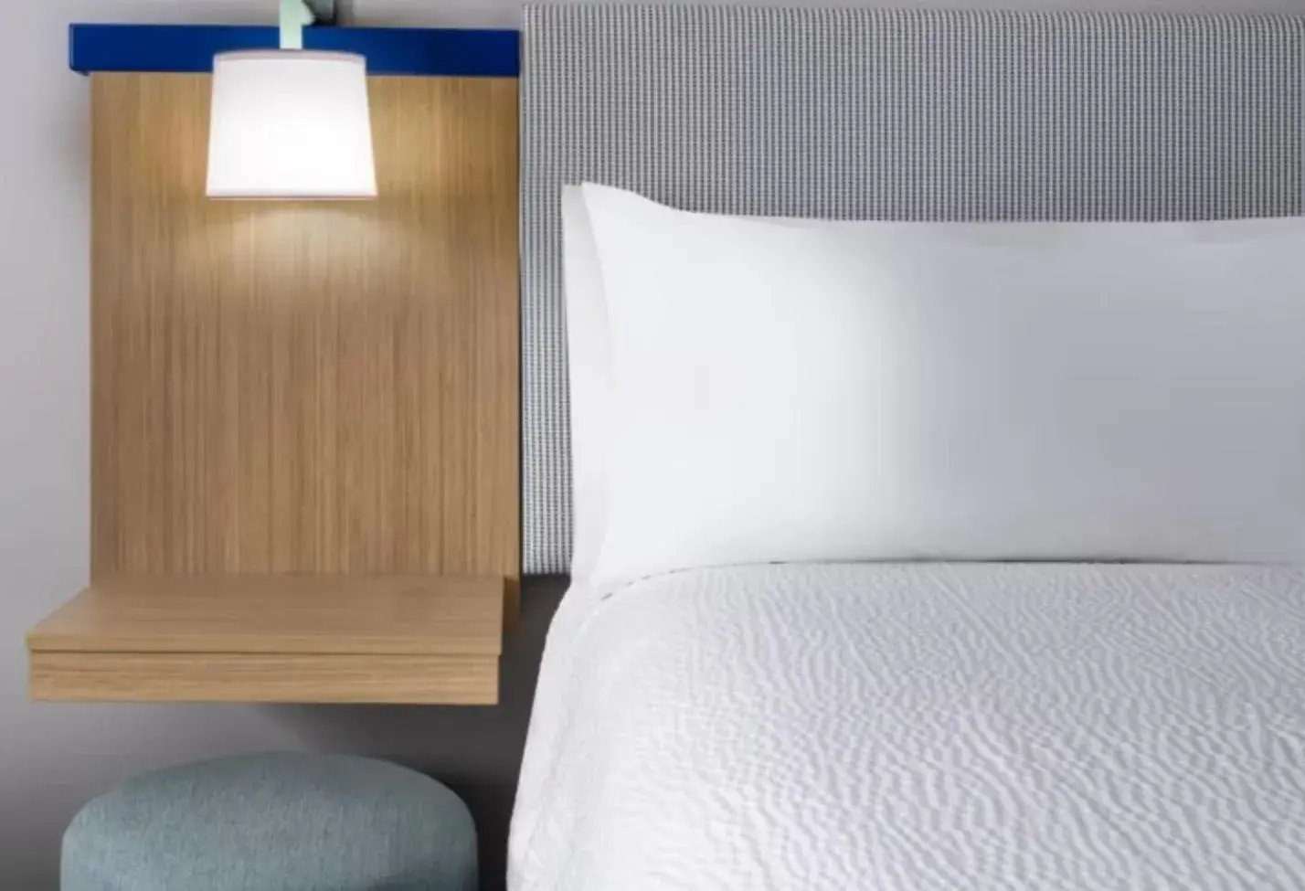 Bed in Garner Hotel Albuquerque Airport by IHG Bed in Garner Hotel Albuquerque Airport by IHG