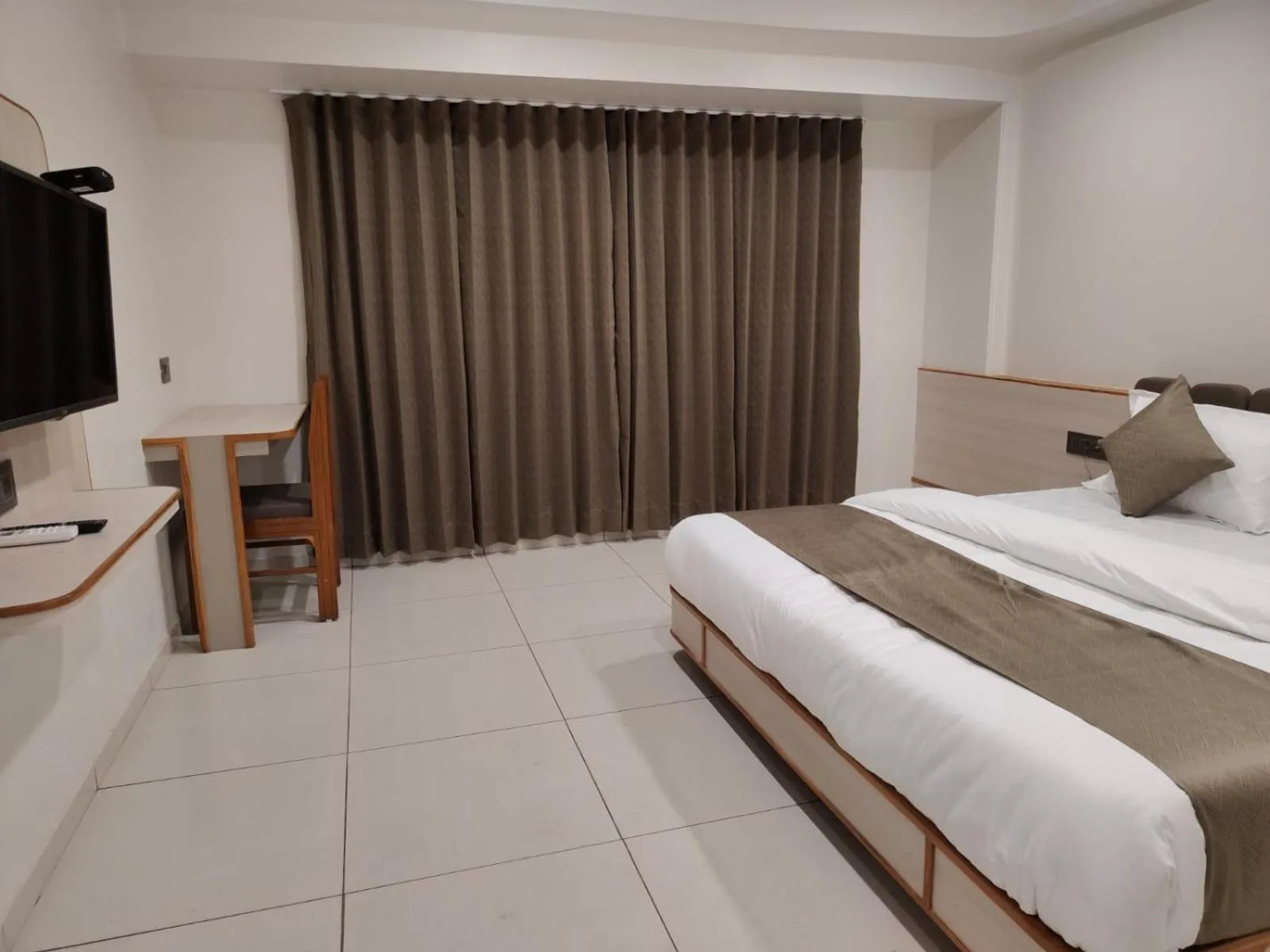 TV and multimedia, Bed in Hotel Kozar