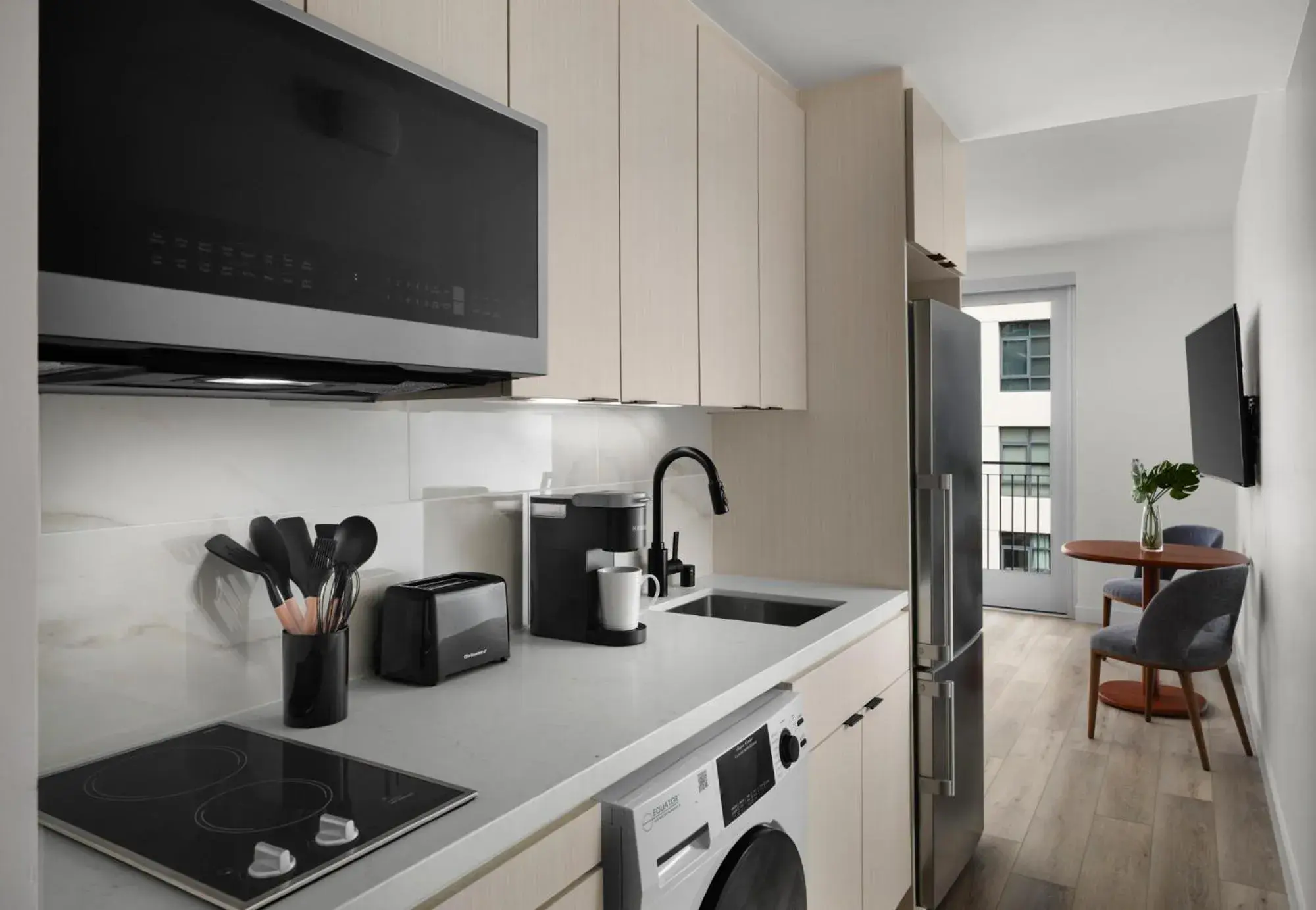 kitchen in Sentral Gaslamp Quarter kitchen in Sentral Gaslamp Quarter