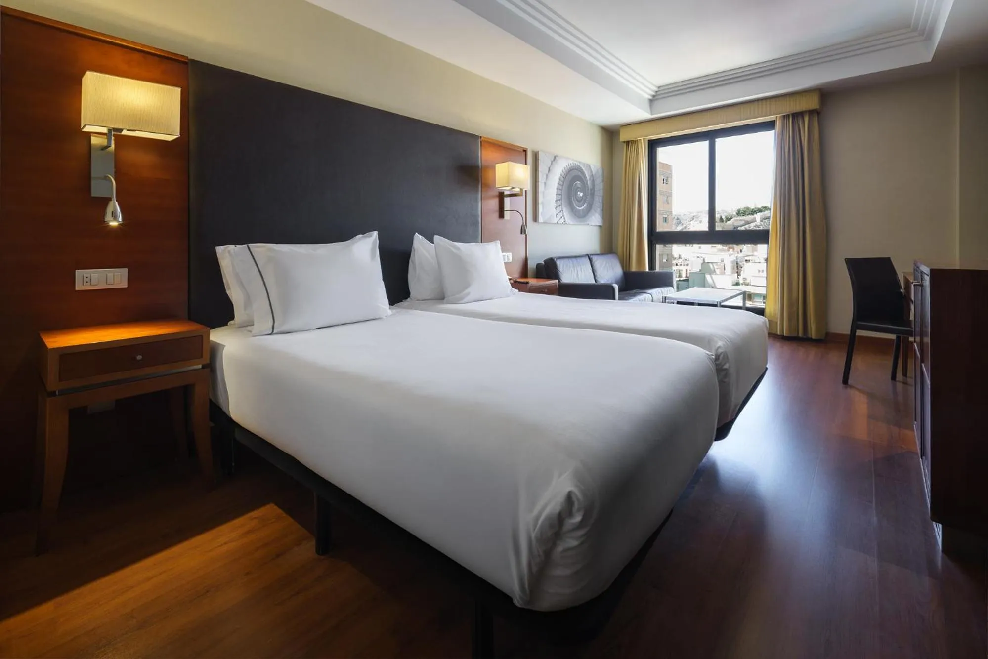 Bed in Exe Almería Centro